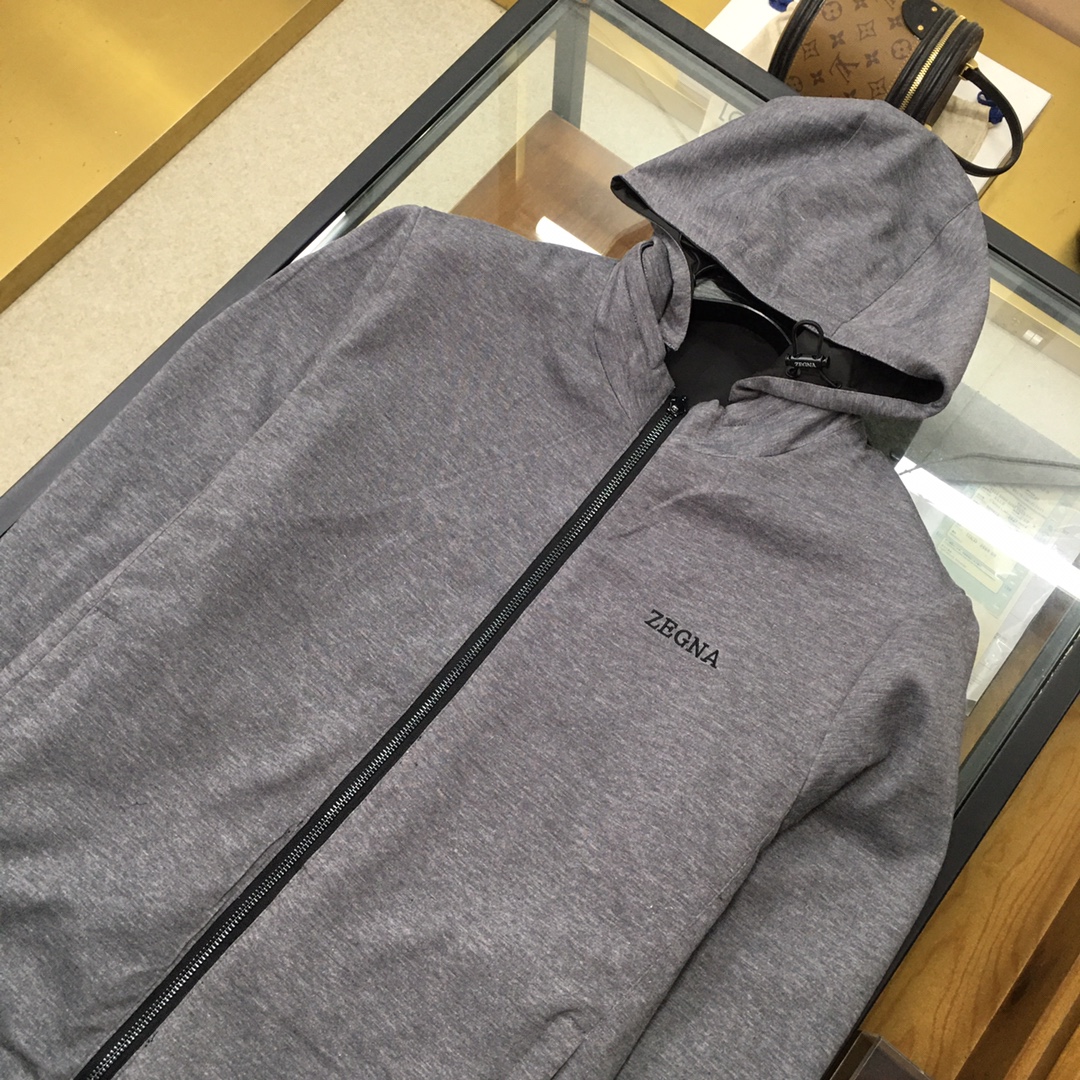  专柜新品🌹💕 《Zegn...》🆕💕
杰尼亚 双面夹克，高级定制  秋冬新品 轻熟商务 在随意的装束中
