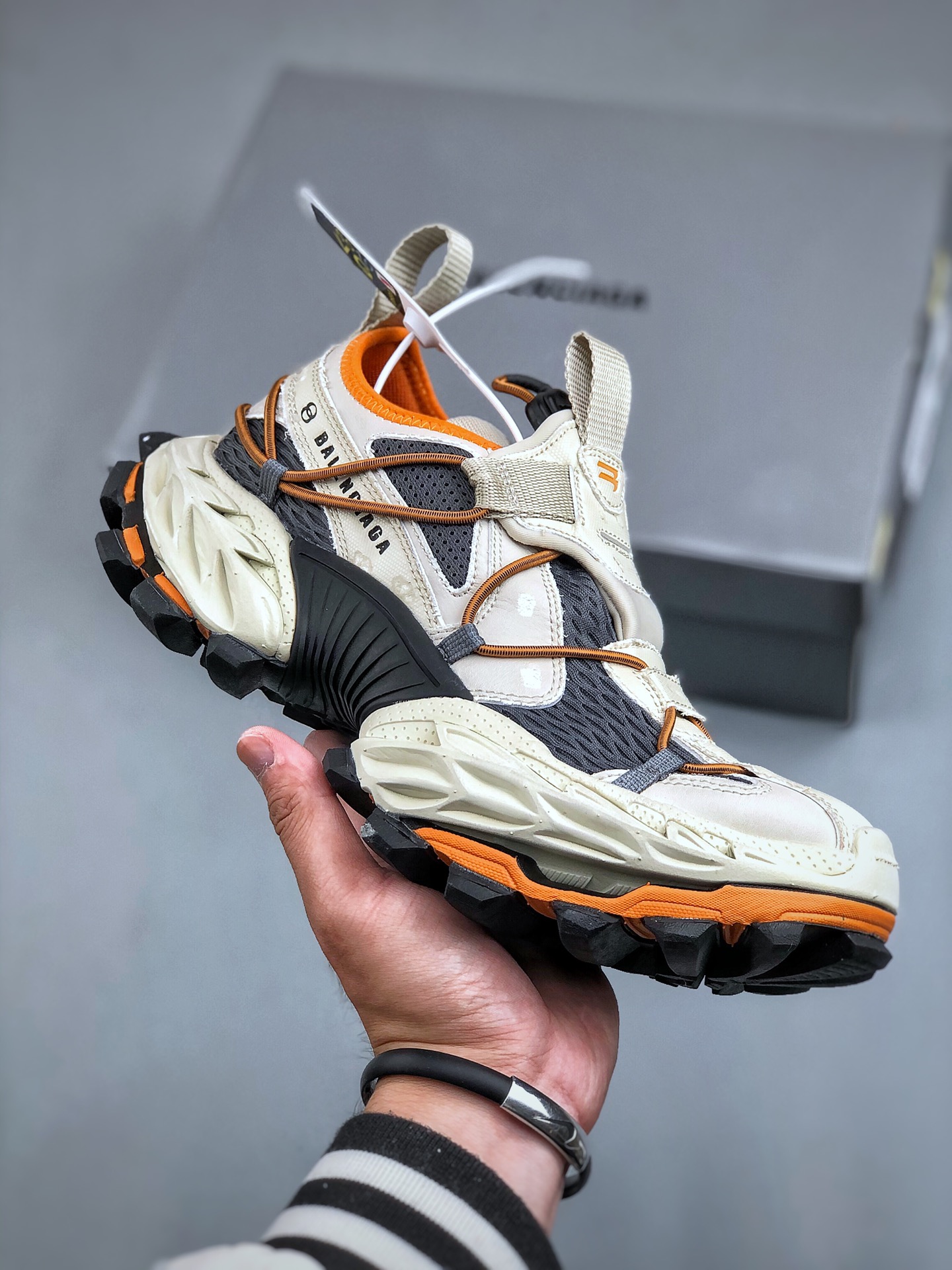 400 Vg Versión de la familia de marca de lujo de alta gama francesa Familia Balenciaga Hike Trail Hyding Hyding 15th Generation Low Retro Retro Wide Daddy Daddy Daddy Spelling Sports Cross-Countless Travel «Beige Black Orange Skoot»: 35-46