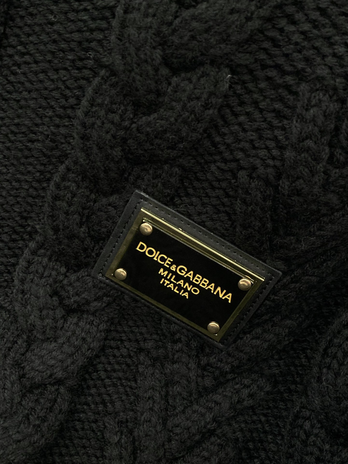 ，，DOLCE&GABBANA 杜嘉班纳，秋冬新品，专柜同步有售，原单狠货，时尚休闲针织开衫毛衣，采用进