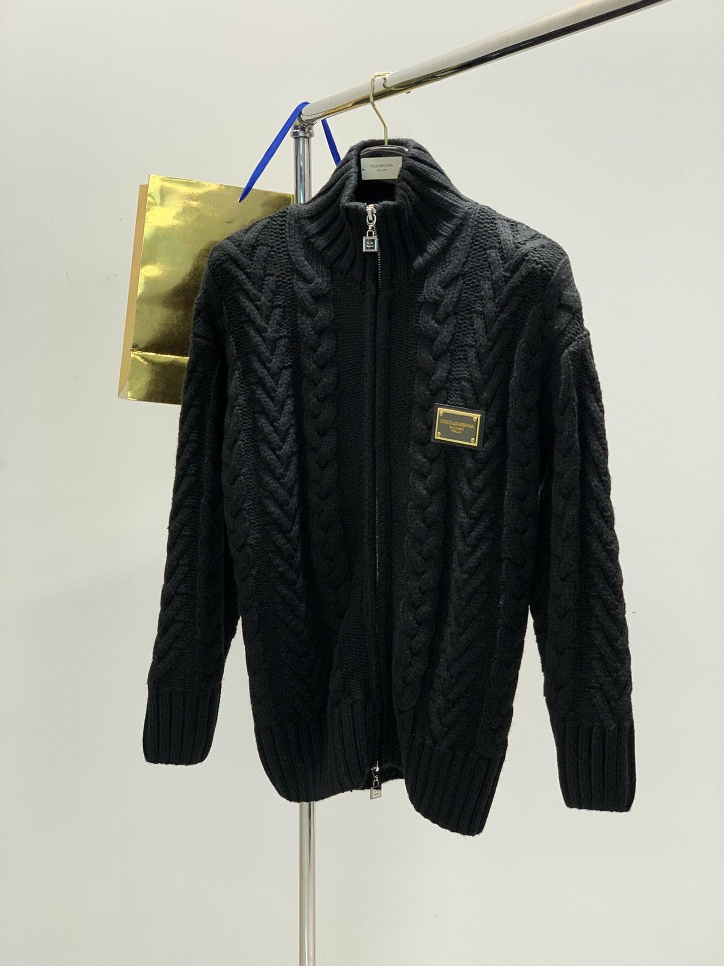 ，，DOLCE&GABBANA 杜嘉班纳，秋冬新品，专柜同步有售，原单狠货，时尚休闲针织开衫毛衣，采用进