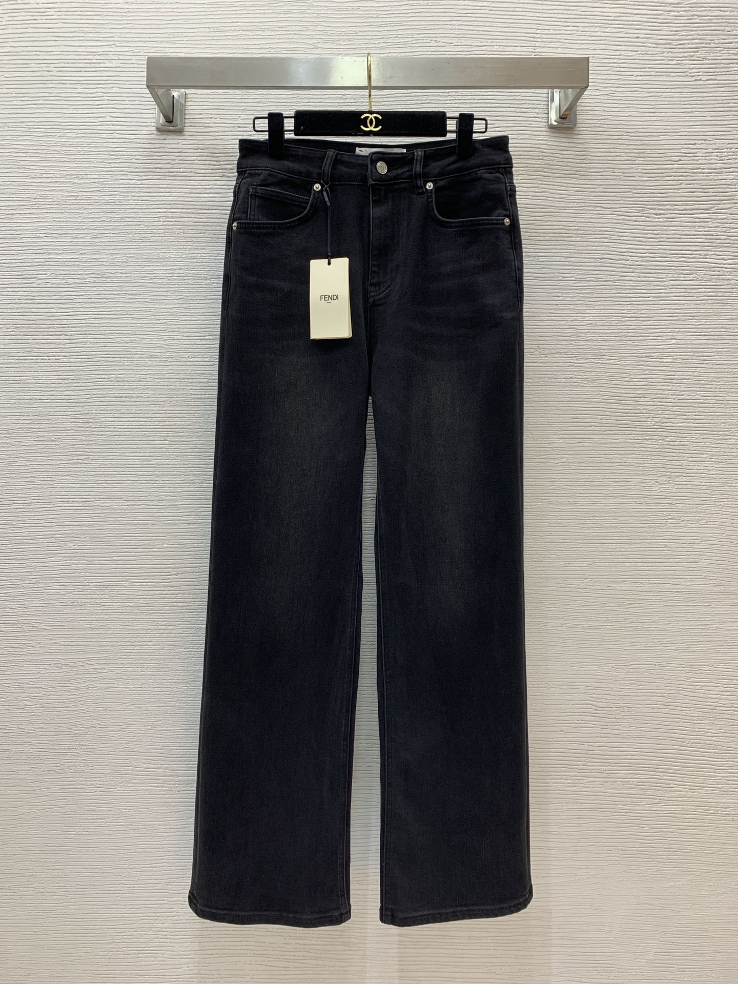 NO:315656,Fend* new model high-end custom original letter logo hardware accessories, classic double F towel velvet embroidered decoration high waist wide-leg jeans and trousers!  Gray, 38.40.42.44.46 (42 size waist circumference 70~74 elasticity, trouser length 106) 220, fendi, jeans, alexander wang19860909Fend*新款 高端定制原版字母logo五金配件、经典双F毛巾绒绣花装饰高腰阔腿牛仔裤长裤！灰色,38.40.42.44.46（42码腰围70～74弹力,裤长106）发220,,fendi,jeans,alexander wang,Women's clothing