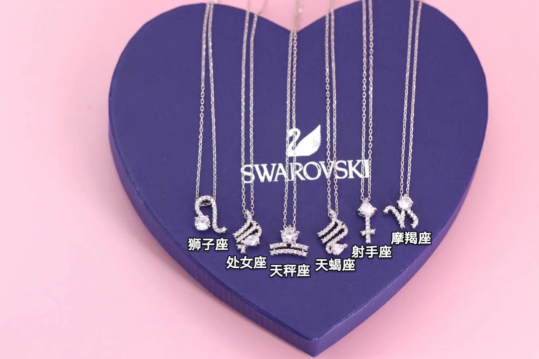  Swarovski 十二星座 锁骨项链

挑选属于你的星座，在星座符号上镶嵌细致的施华洛世奇水晶，搭配