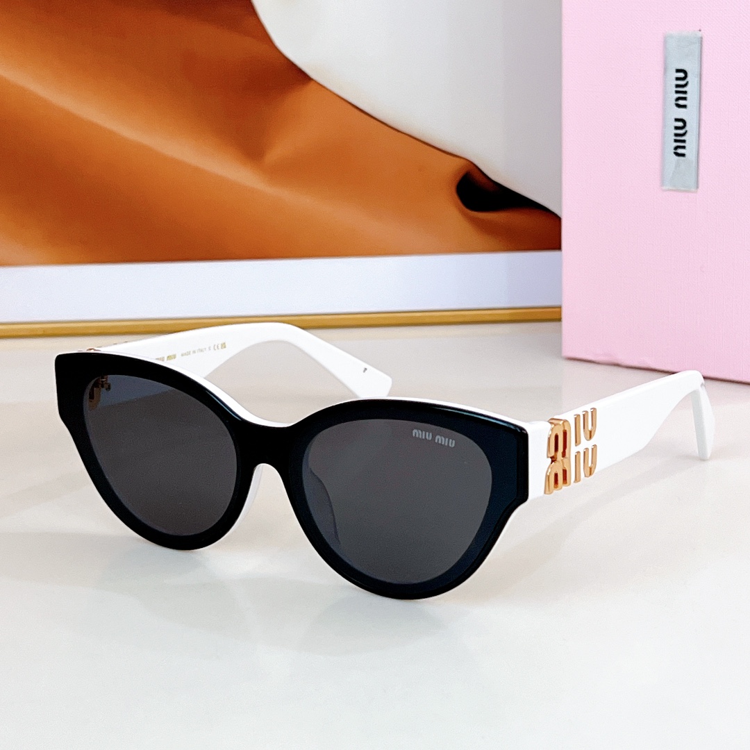 MIUMIUMOD:MU104AVSIZE:63-15-138