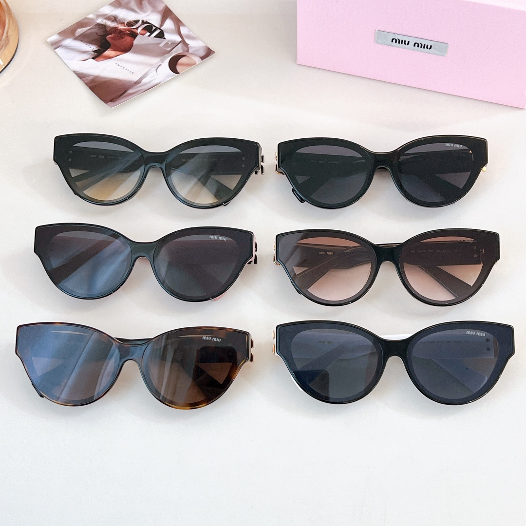 MIUMIUMOD:MU104AVSIZE:63-15-138