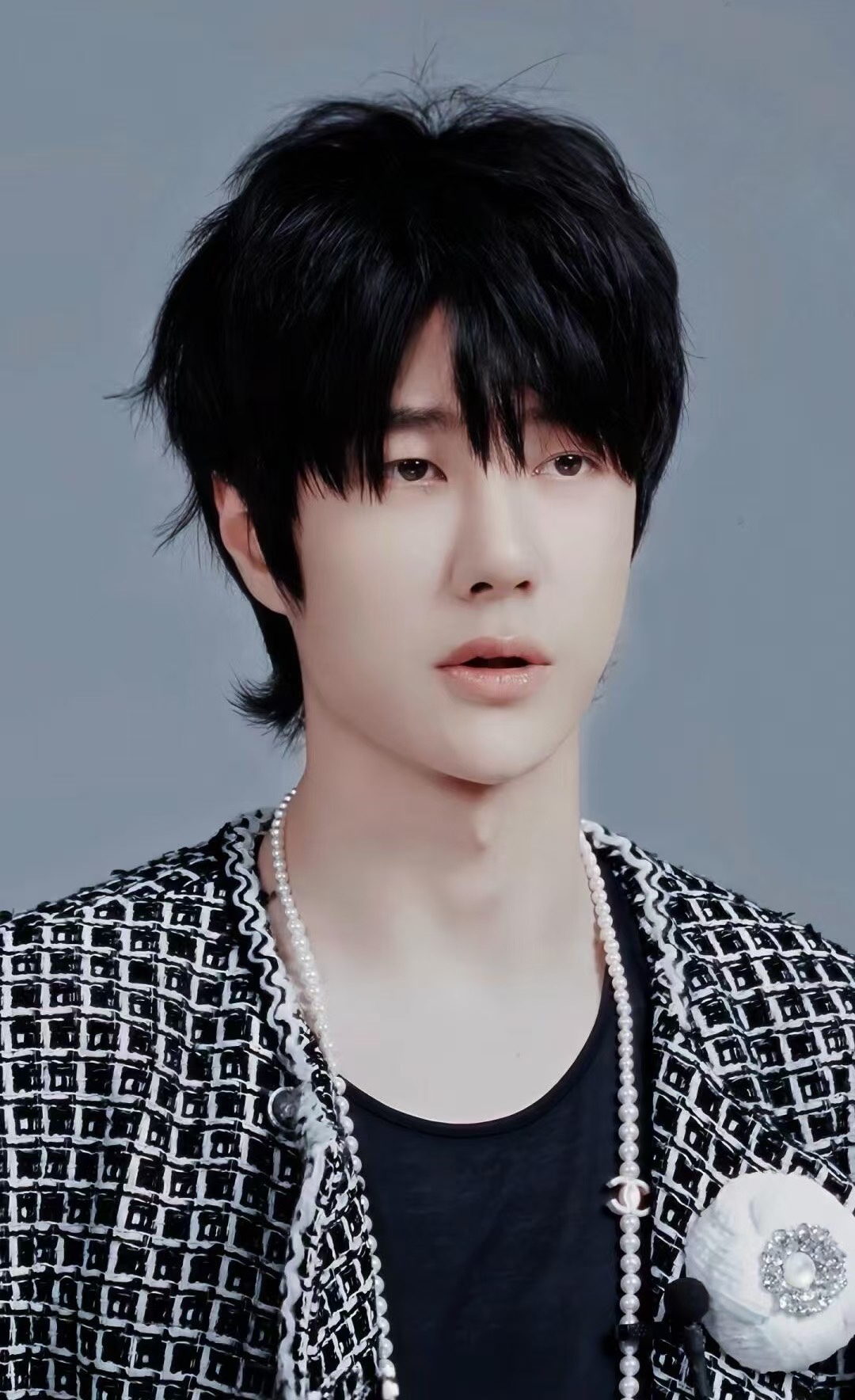 NO:635540,Wang Yibo's same style 25C pearl sweater chain, worn directly, has a straightforward and elegant temperament, sweaters, Cartier high-end jewelry19860909王一博同款 25C珍珠毛衣链 直接佩戴有种率性优雅的气质,,sweaters,卡迪亚高端饰品,Jewelry