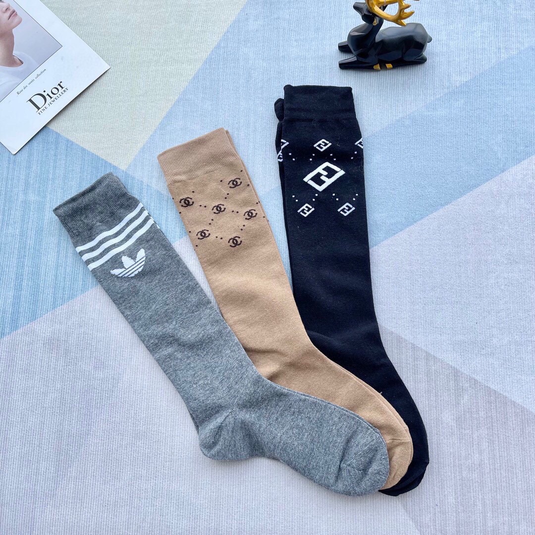 “Super-Explosive Net Red Socks: Platinum Fire for All Seasons” - 图片 7