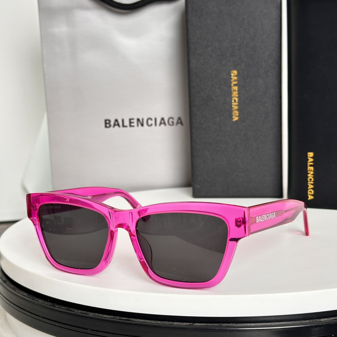 ️BALENCIAG*原版MODEL:BB0307SSIZE56口17-145