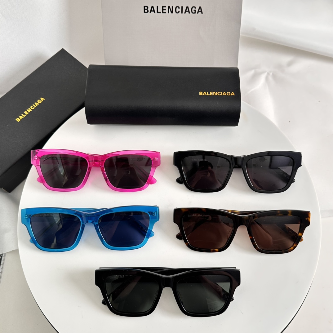 ️BALENCIAG*原版MODEL:BB0307SSIZE56口17-145