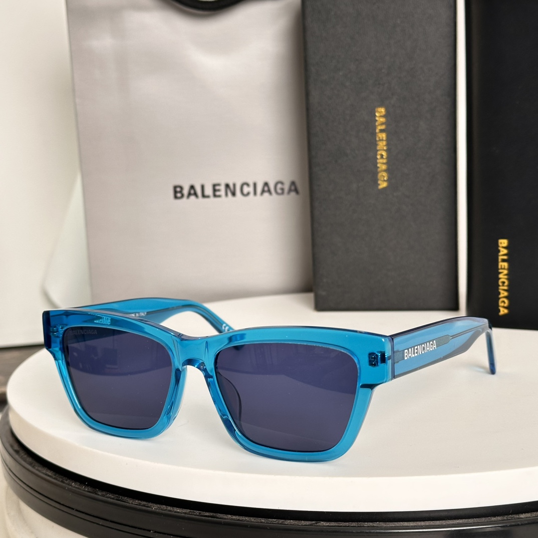 ️BALENCIAG*原版MODEL:BB0307SSIZE56口17-145