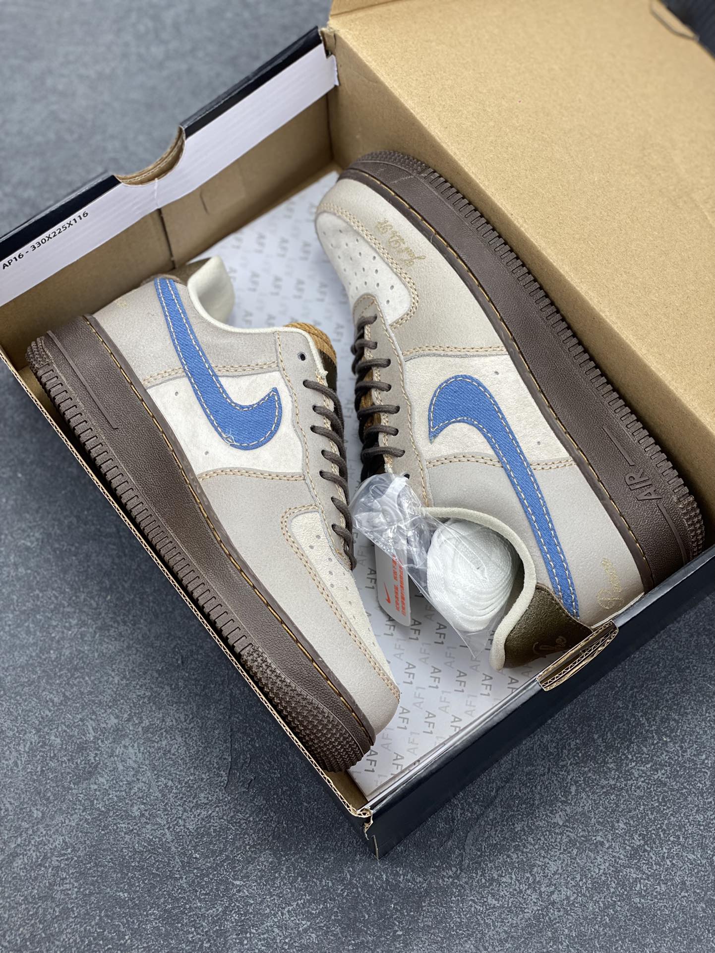 图片[9]-Nike Air Force 1 Low 蓝棕 空军一号低帮运动休闲板鞋 原楦头原纸板 打造纯正空军版型 专注外贸渠道 全掌内置蜂窝气垫 原盒配件 原厂中底钢印、拉帮完美 货号：HQ3458-142 尺码：36 36.5 37.5 38 38.5 39 40 40.5 41 42 42.5 43 44 44.5 45-选品中心