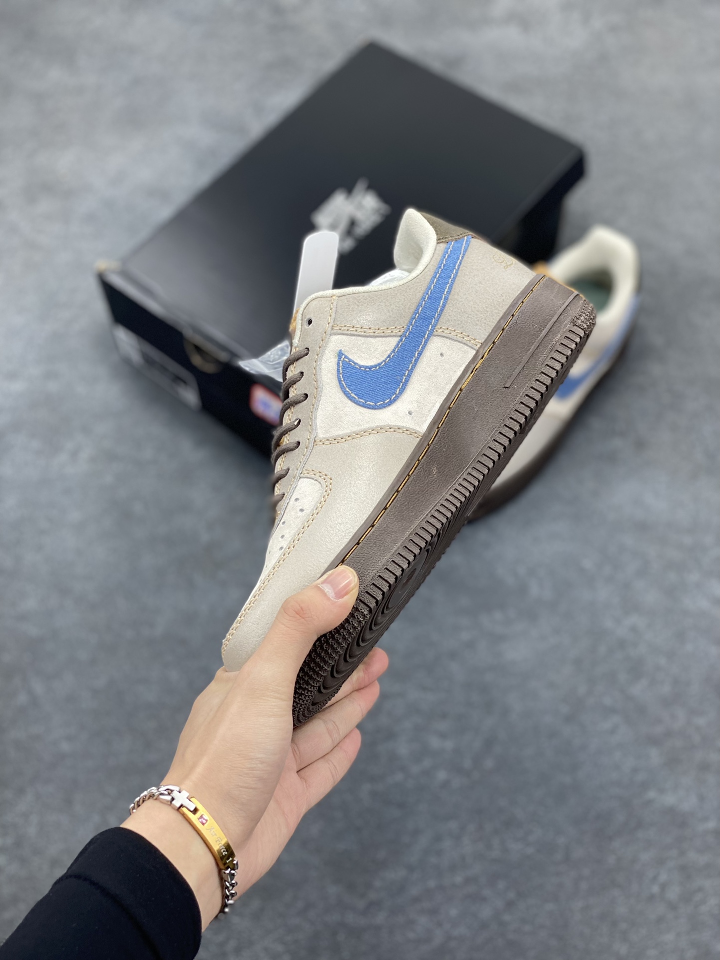 图片[3]-Nike Air Force 1 Low 蓝棕 空军一号低帮运动休闲板鞋 原楦头原纸板 打造纯正空军版型 专注外贸渠道 全掌内置蜂窝气垫 原盒配件 原厂中底钢印、拉帮完美 货号：HQ3458-142 尺码：36 36.5 37.5 38 38.5 39 40 40.5 41 42 42.5 43 44 44.5 45-选品中心