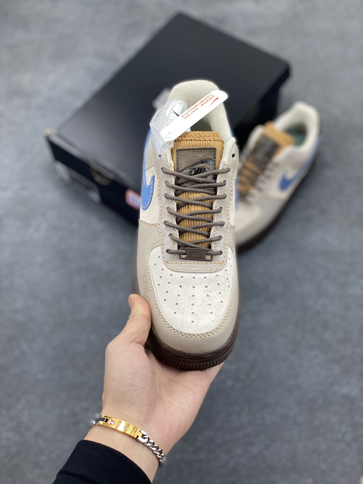 图片[2]-Nike Air Force 1 Low 蓝棕 空军一号低帮运动休闲板鞋 原楦头原纸板 打造纯正空军版型 专注外贸渠道 全掌内置蜂窝气垫 原盒配件 原厂中底钢印、拉帮完美 货号：HQ3458-142 尺码：36 36.5 37.5 38 38.5 39 40 40.5 41 42 42.5 43 44 44.5 45-选品中心