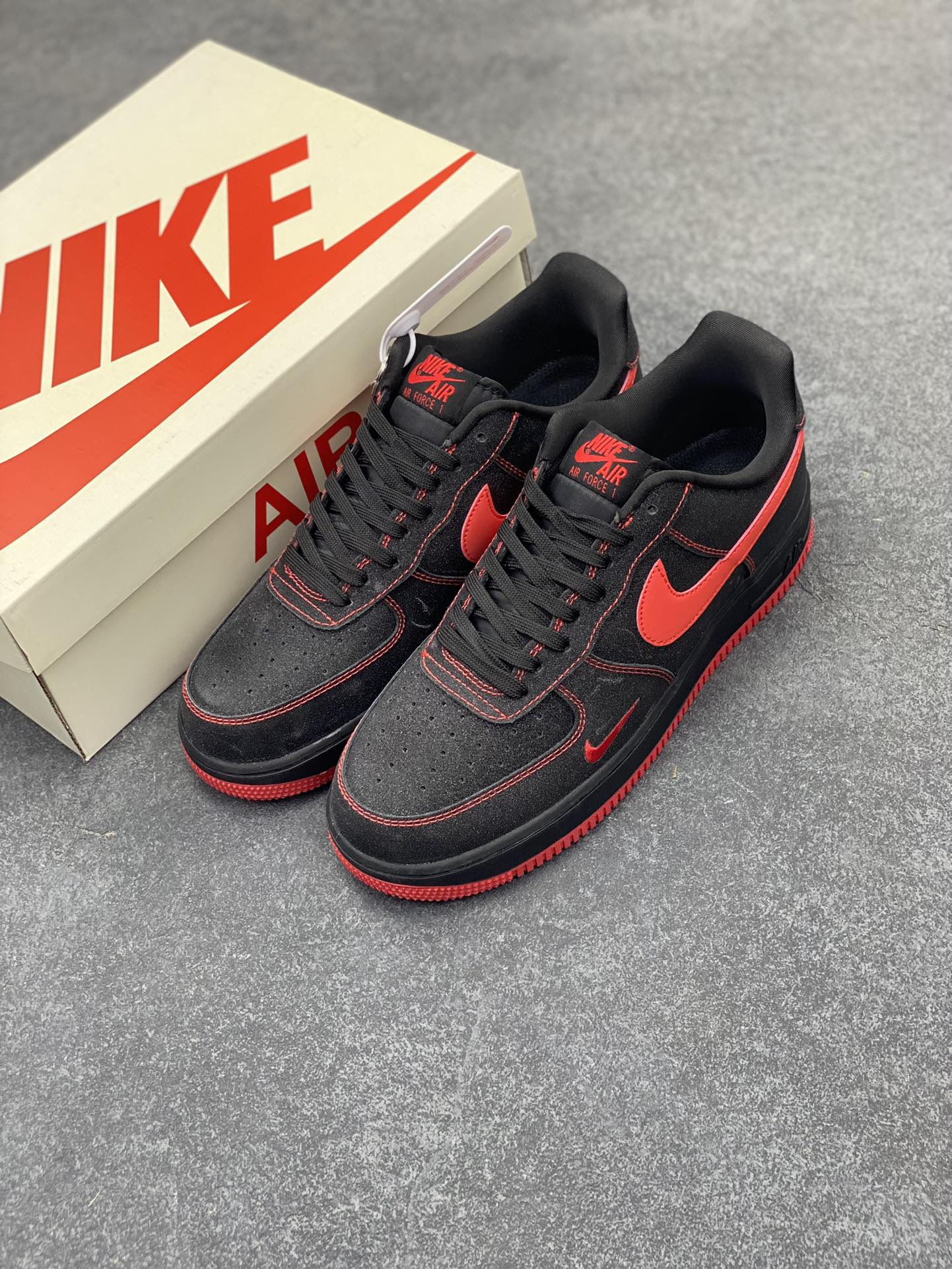 图片[8]-NIke Air Force 1 \’07 Low “心动橙”空军一号 低帮 运动鞋 休闲鞋 折边针车 工艺难度大 原楦头原纸板 原装鞋盒 定制五金配件 内置全掌气垫 原厂鞋底 货号：DF0188-015 尺码：36 36.5 37.5 38 38.5 39 40 40.5 41 42 42.5 43 44 44.5 45-选品中心