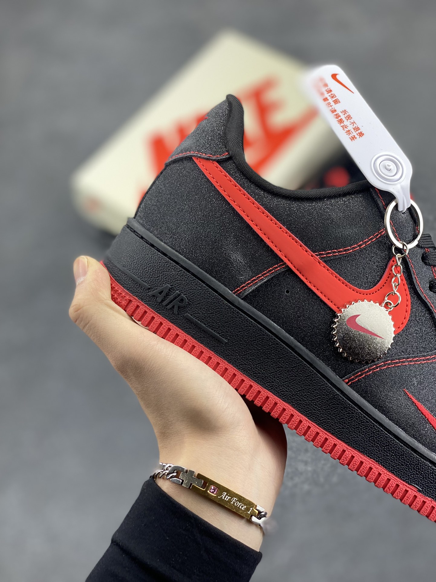 图片[6]-NIke Air Force 1 \’07 Low “心动橙”空军一号 低帮 运动鞋 休闲鞋 折边针车 工艺难度大 原楦头原纸板 原装鞋盒 定制五金配件 内置全掌气垫 原厂鞋底 货号：DF0188-015 尺码：36 36.5 37.5 38 38.5 39 40 40.5 41 42 42.5 43 44 44.5 45-选品中心