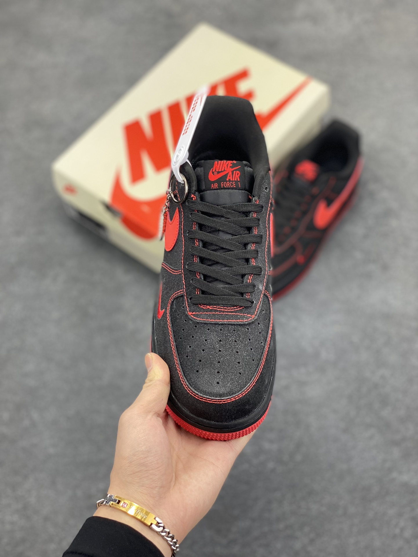 图片[2]-NIke Air Force 1 \’07 Low “心动橙”空军一号 低帮 运动鞋 休闲鞋 折边针车 工艺难度大 原楦头原纸板 原装鞋盒 定制五金配件 内置全掌气垫 原厂鞋底 货号：DF0188-015 尺码：36 36.5 37.5 38 38.5 39 40 40.5 41 42 42.5 43 44 44.5 45-选品中心