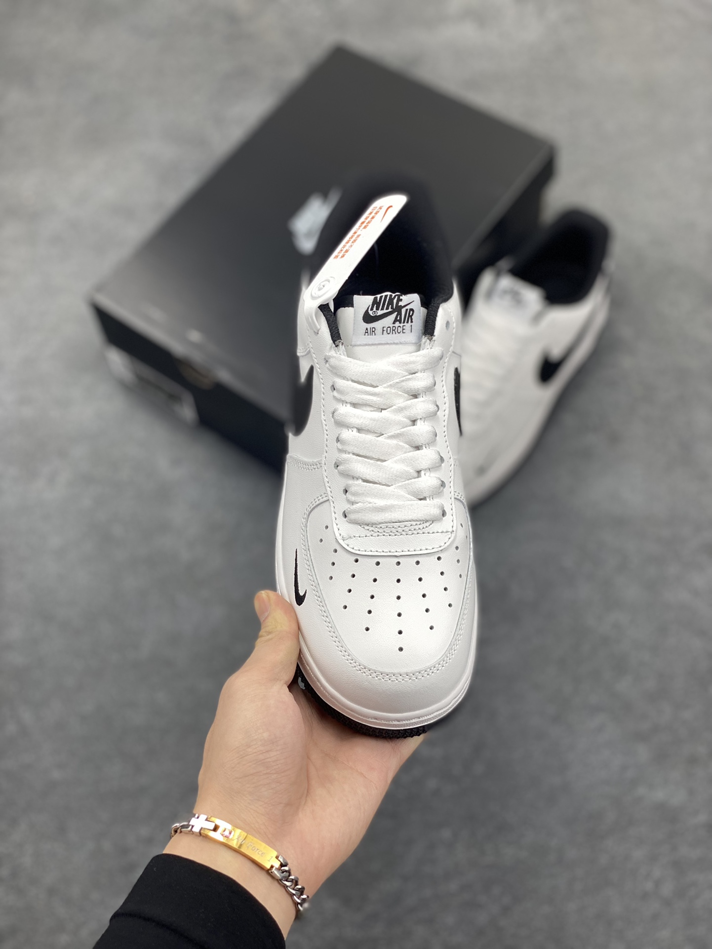 图片[2]-NIke Air Force 1 \’07 Low “白黑小勾”空军一号 低帮 运动鞋 休闲鞋 折边针车 工艺难度大 原楦头原纸板 原装鞋盒 定制五金配件 内置全掌气垫 原厂鞋底 货号：315122-103 尺码：36 36.5 37.5 38 38.5 39 40 40.5 41 42 42.5 43 44 44.5 45-选品中心