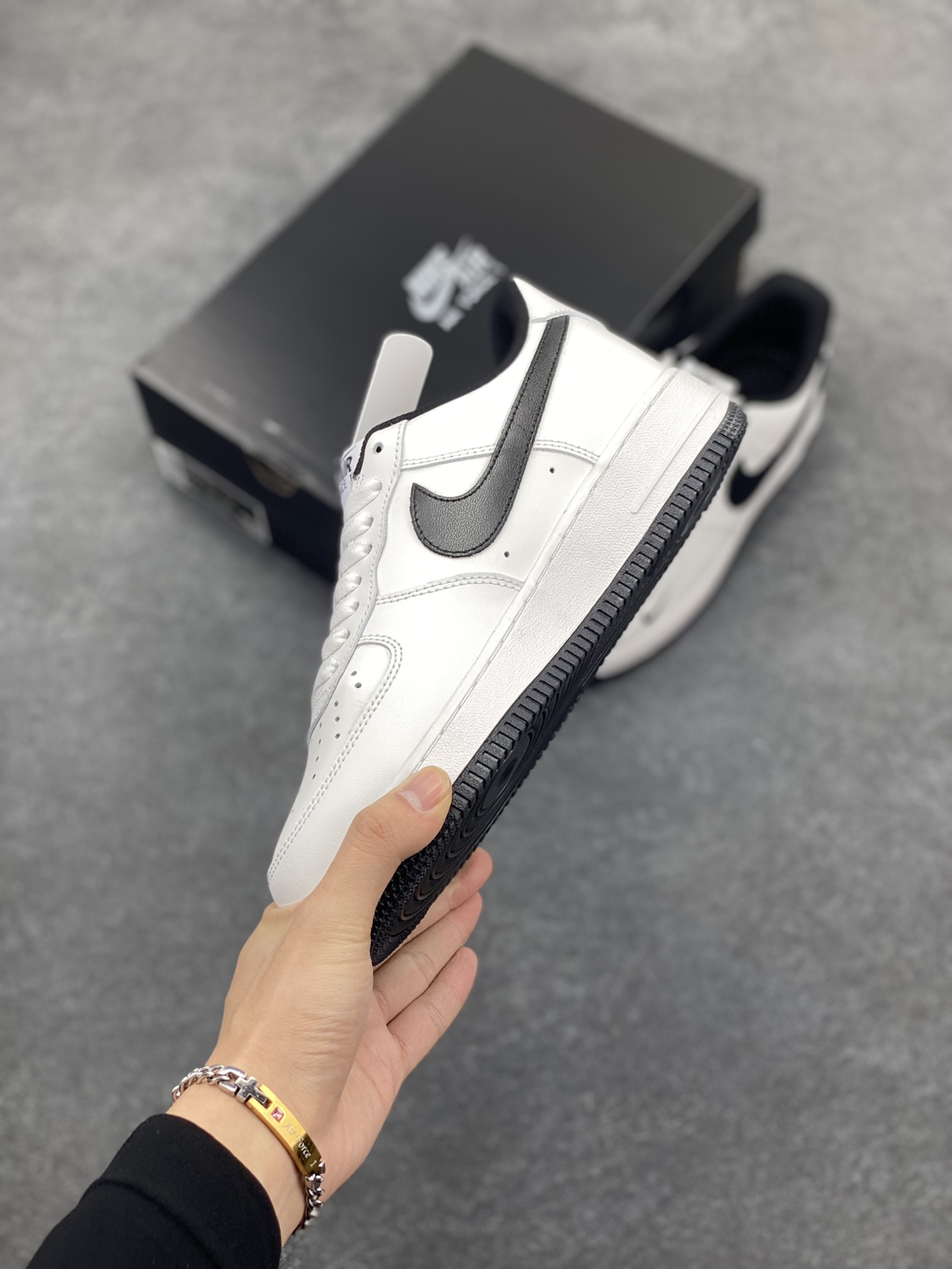 图片[3]-NIke Air Force 1 \’07 Low “白黑小勾”空军一号 低帮 运动鞋 休闲鞋 折边针车 工艺难度大 原楦头原纸板 原装鞋盒 定制五金配件 内置全掌气垫 原厂鞋底 货号：315122-103 尺码：36 36.5 37.5 38 38.5 39 40 40.5 41 42 42.5 43 44 44.5 45-选品中心