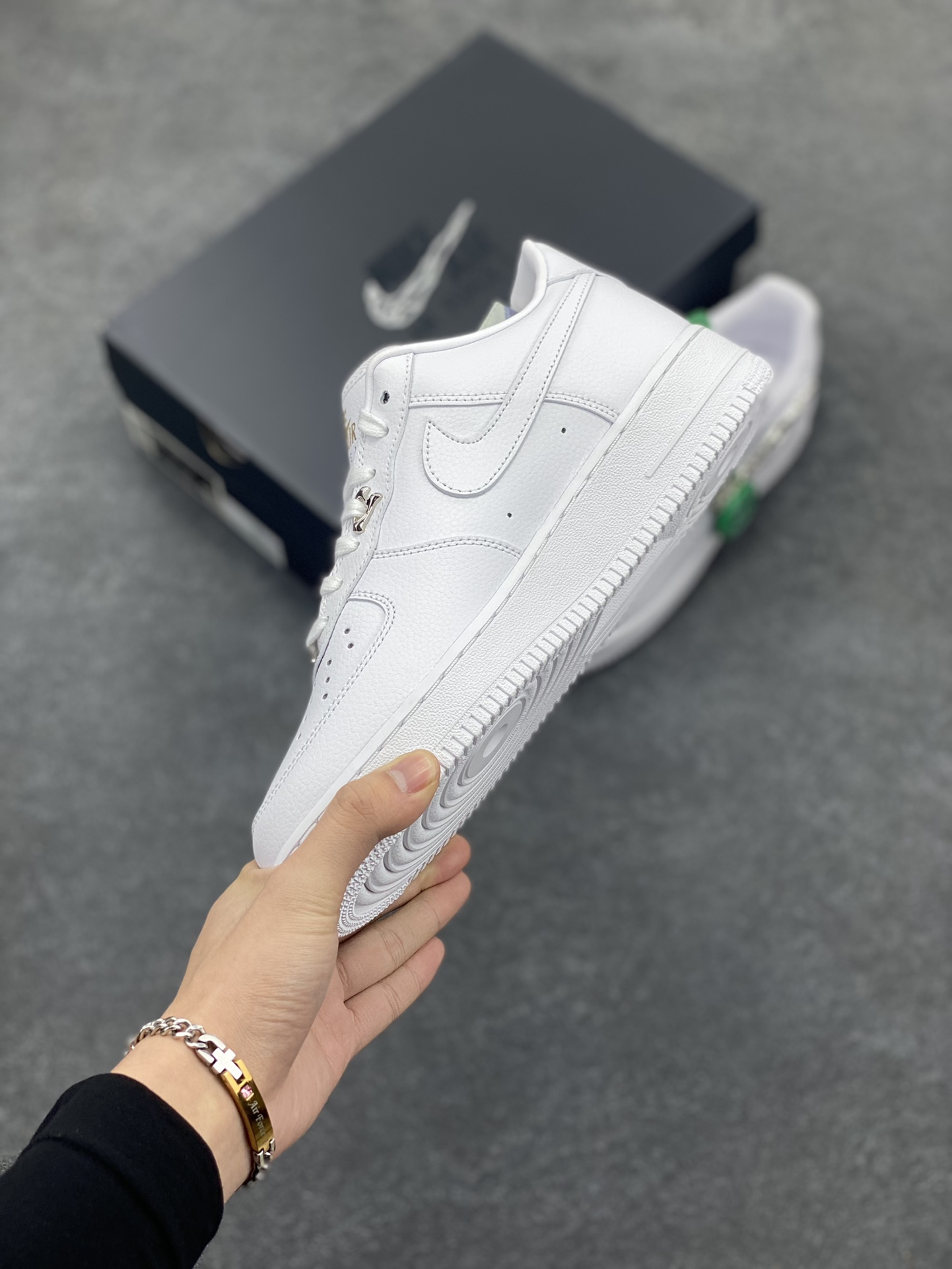 图片[3]-HY版本💯 Nike Air Force 1 Low 07 \”Molten Metal\” 液态金属勾 原楦头原纸板 打造纯正低帮空军版型 专注外贸渠道 全掌内置蜂窝气垫 原盒配件 原厂中底钢印、拉帮完美 货号：FV3616-101 尺码：36 36.5 37.5 38 38.5 39 40 40.5 41 42 42.5 43 44 44.5 45 46-选品中心