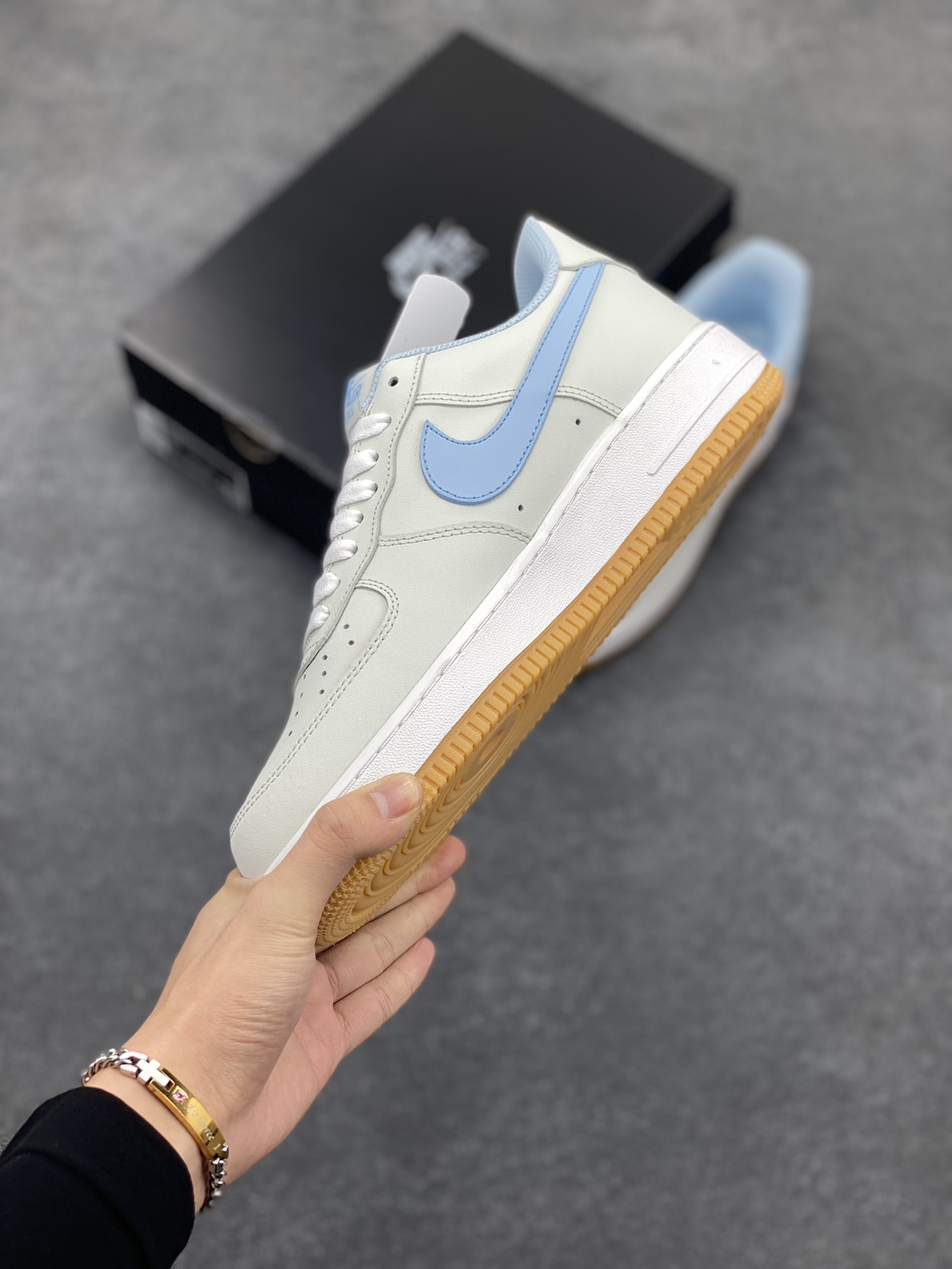 图片[3]-NIke Air Force 1 \’07 Low “青蓝”空军一号 低帮 运动鞋 休闲鞋 折边针车 工艺难度大 原楦头原纸板 原装鞋盒 定制五金配件 内置全掌气垫 原厂鞋底 货号：315122-102 尺码：36 36.5 37.5 38 38.5 39 40 40.5 41 42 42.5 43 44 44.5 45-选品中心