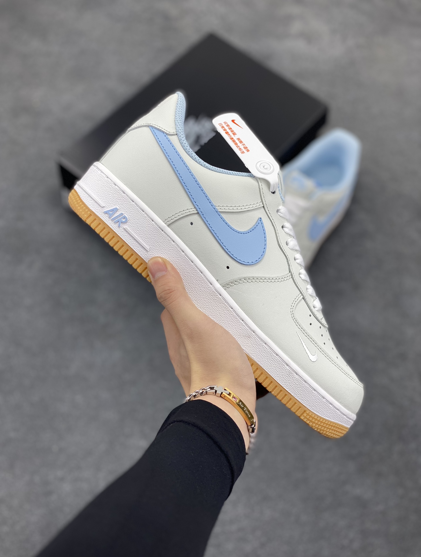 NIke Air Force 1 \’07 Low “青蓝”空军一号 低帮 运动鞋 休闲鞋 折边针车 工艺难度大 原楦头原纸板 原装鞋盒 定制五金配件 内置全掌气垫 原厂鞋底 货号:315122-102 尺码:36 36.5 37.5 38 38.5 39 40 40.5 41 42 42.5 43 44 44.5 45-选品中心