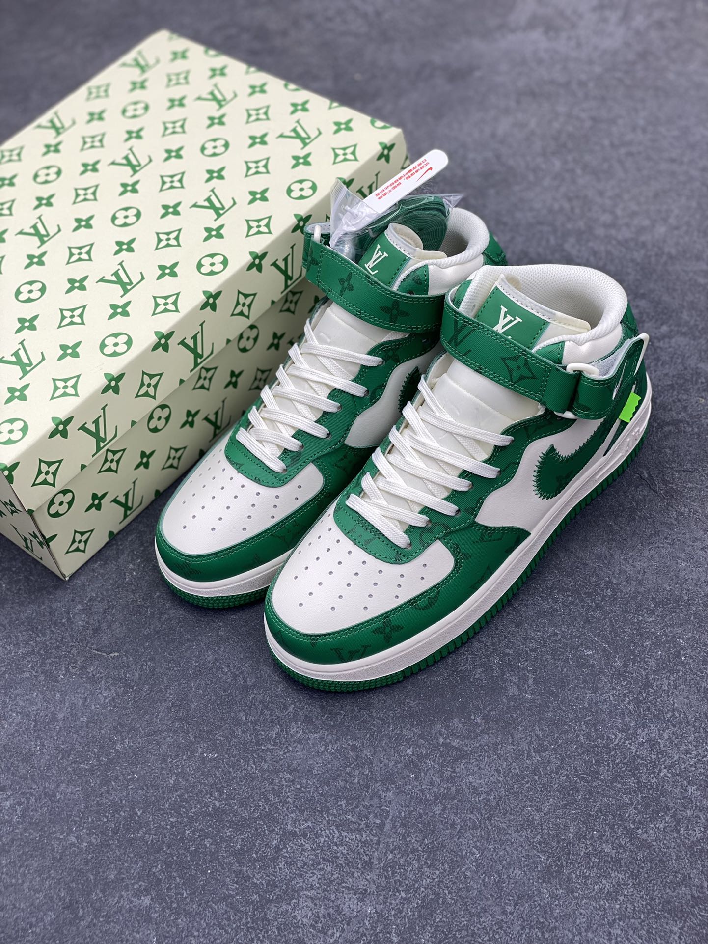 图片[8]-路易威登Louis Vuitton 联名定制 Nike Air Force 1 MID \’07 米绿 空军中帮休闲板鞋 定制LV鞋盒 原楦原纸板 纯正空军版型 内置全掌气垫 货号：LL0222-002 尺码：36 36.5 37.5 38 38.5 39 40 40.5 41 42 42.5 43 44 44.5 45-选品中心