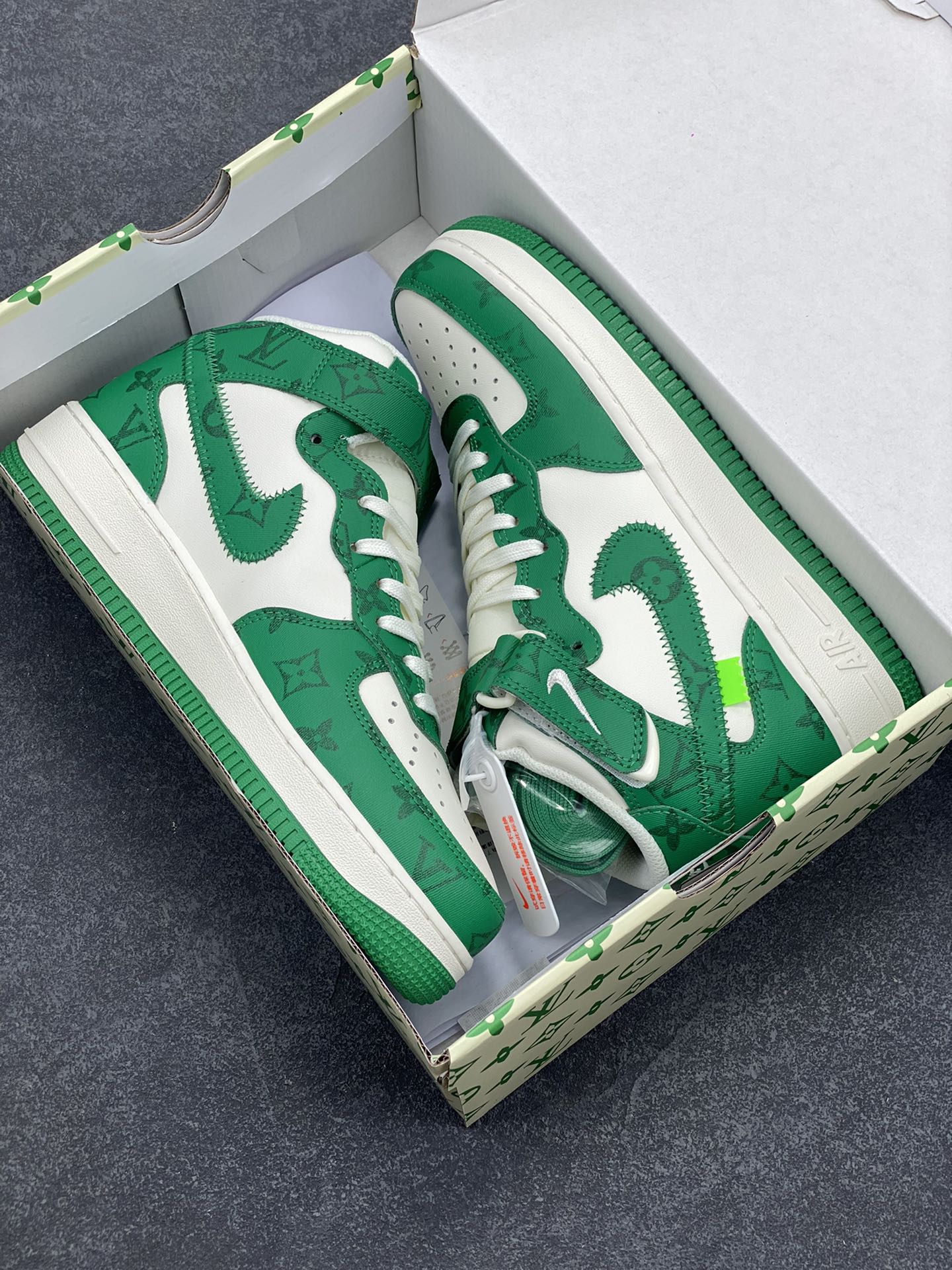 图片[9]-路易威登Louis Vuitton 联名定制 Nike Air Force 1 MID \’07 米绿 空军中帮休闲板鞋 定制LV鞋盒 原楦原纸板 纯正空军版型 内置全掌气垫 货号：LL0222-002 尺码：36 36.5 37.5 38 38.5 39 40 40.5 41 42 42.5 43 44 44.5 45-选品中心