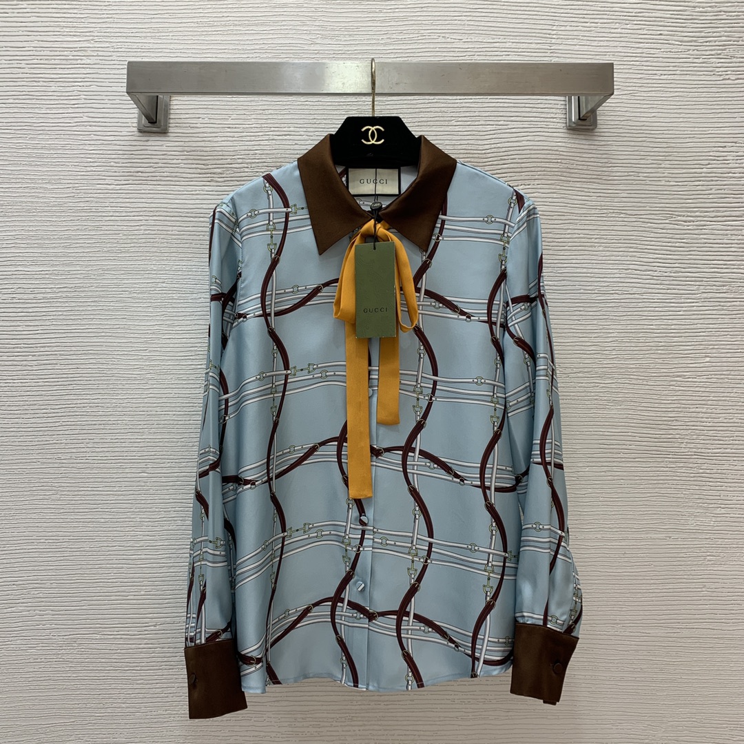 NO:314901,Model number G24121768 GUCC*25SS early spring new style high-end custom silk twill fabric, G home horse buckle belt printed contrast color splicing loose versatile buckle lapel long sleeve silk shirt!  (M size bust 100, sleeve length 59, clothing length 66), gucci, gucci, real silk, alexander wang19860909款号G24121768 GUCC*25SS早春新款 高端定制真丝斜纹绸面料、G家马衔扣皮带印花撞色拼接宽松百搭系扣翻领长袖真丝衬衣！（M码胸围100,袖长59,衣长66）,,gucci,gucci,real silk,alexander wang,Women's clothing