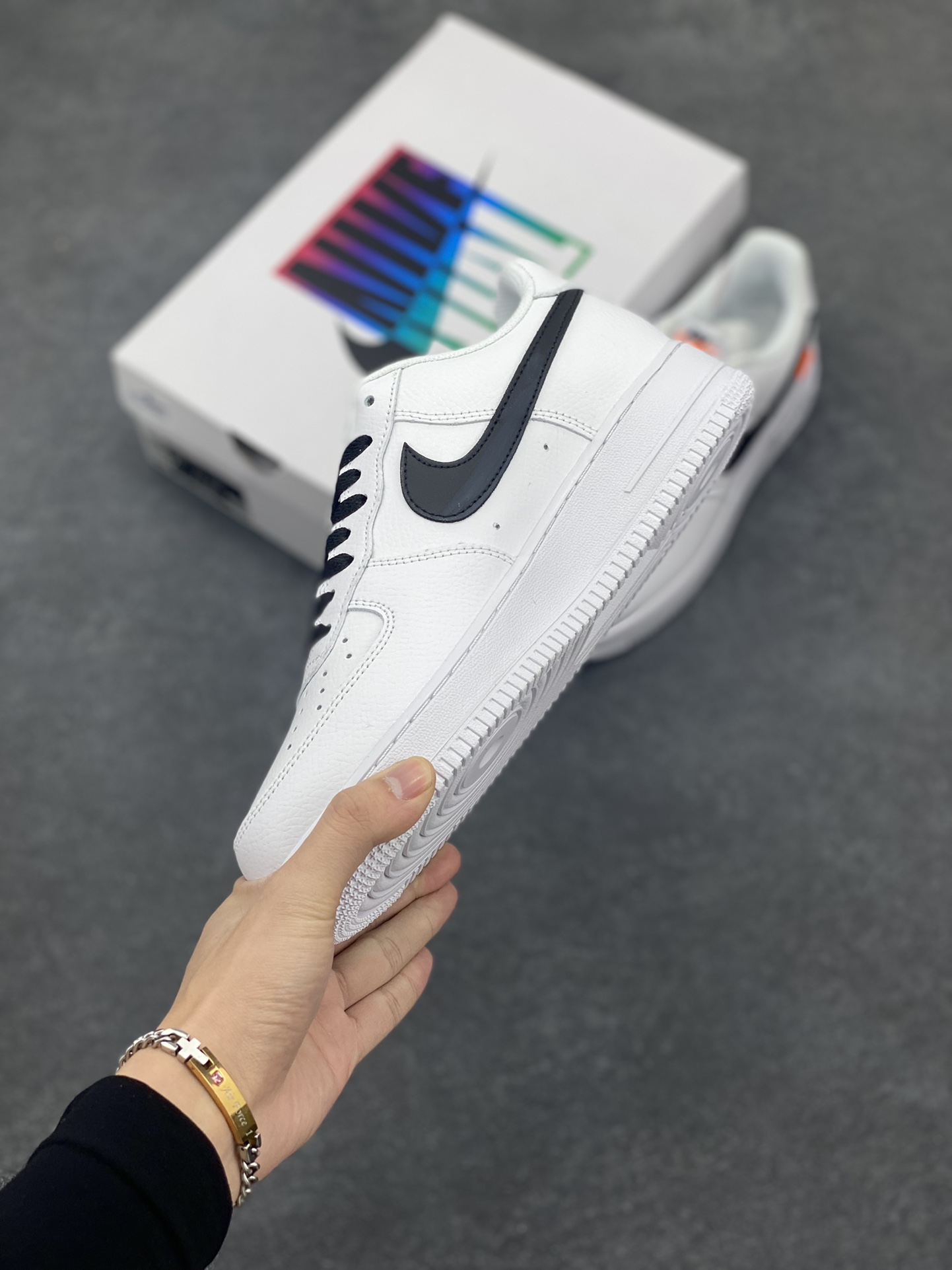 图片[3]-Nk Air Force 1\’07 Low “Ivory white”🐘 “象牙白”🐘空军一号低帮休闲板鞋  鞋款鞋身采用了纯色皮革打造 原楦头原纸板 打造纯正空军版型 专注外贸渠道 全掌内置蜂窝气垫 原厂中底钢印、拉帮完美  货号：FA2407-101  尺码：36 36.5 37.5 38 38.5 39 40 40.5 41 42 42.5 43 44 44.5 45-选品中心
