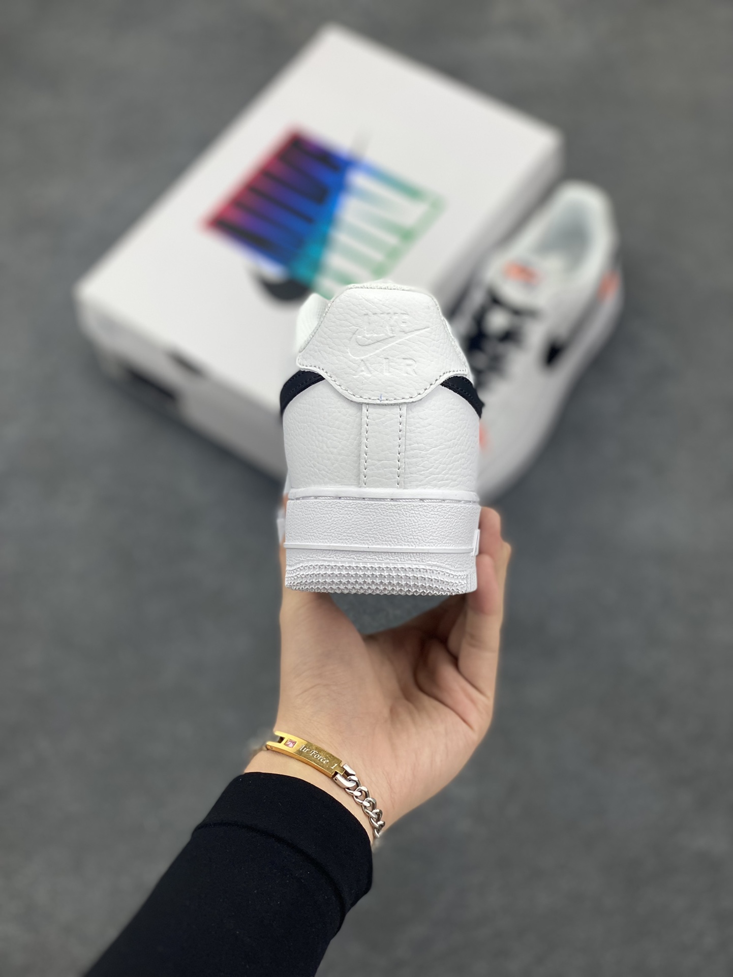 图片[4]-Nk Air Force 1\’07 Low “Ivory white”🐘 “象牙白”🐘空军一号低帮休闲板鞋  鞋款鞋身采用了纯色皮革打造 原楦头原纸板 打造纯正空军版型 专注外贸渠道 全掌内置蜂窝气垫 原厂中底钢印、拉帮完美  货号：FA2407-101  尺码：36 36.5 37.5 38 38.5 39 40 40.5 41 42 42.5 43 44 44.5 45-选品中心