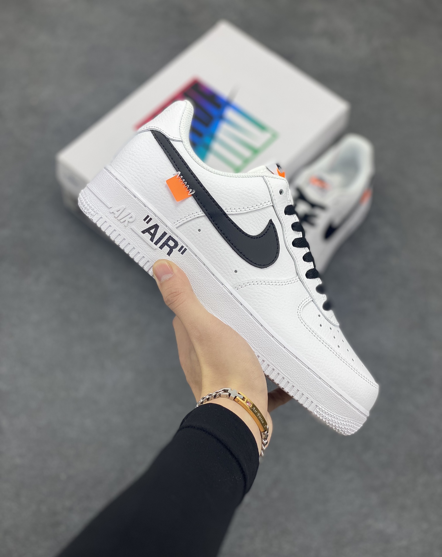 Nk Air Force 1\’07 Low “Ivory white”🐘 “象牙白”🐘空军一号低帮休闲板鞋  鞋款鞋身采用了纯色皮革打造 原楦头原纸板 打造纯正空军版型 专注外贸渠道 全掌内置蜂窝气垫 原厂中底钢印、拉帮完美  货号:FA2407-101  尺码:36 36.5 37.5 38 38.5 39 40 40.5 41 42 42.5 43 44 44.5 45-选品中心