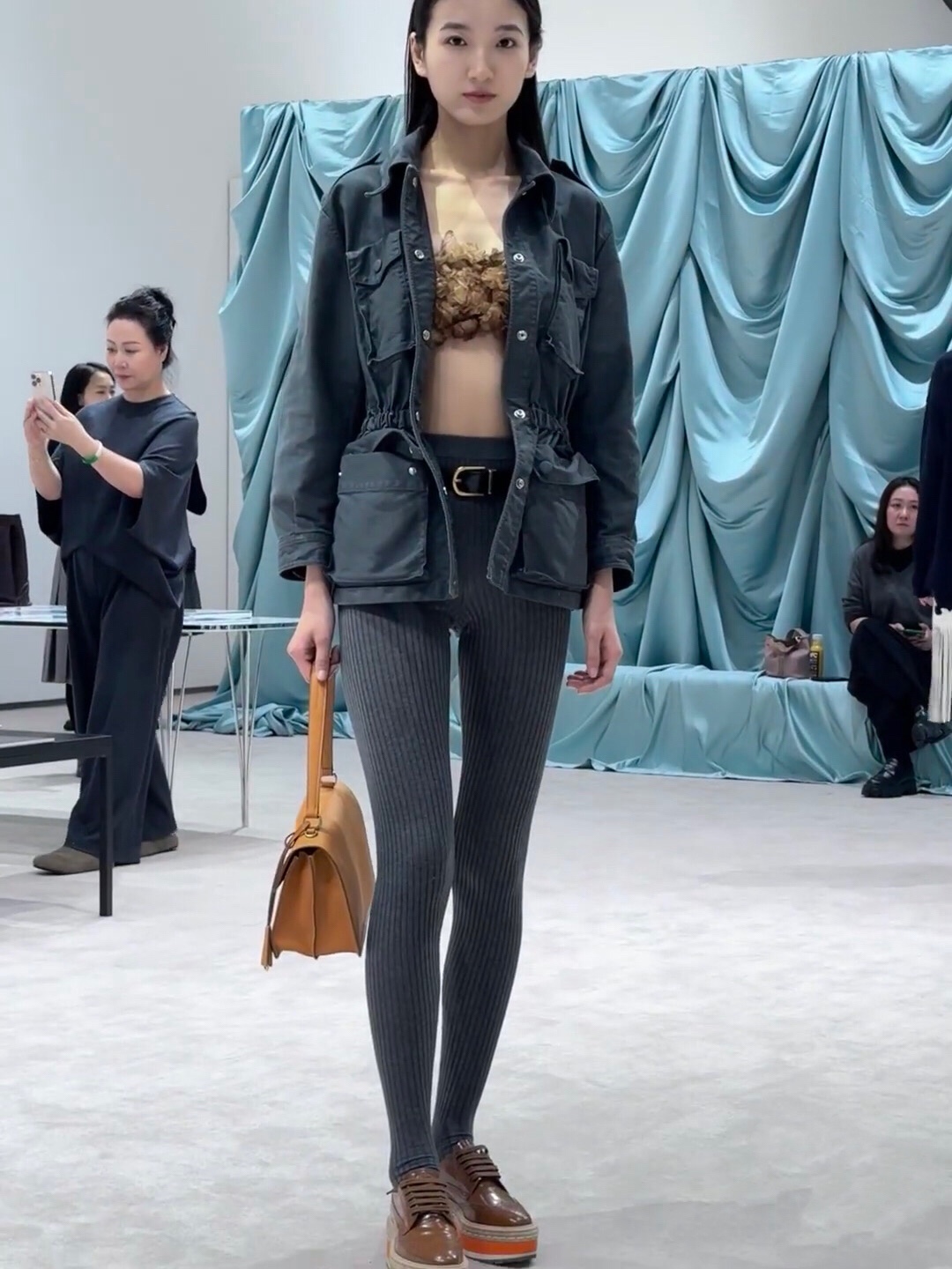 NO:231585,Counter matching, leather shoes19860909专柜搭配分亨,皮鞋,Women's Shoes