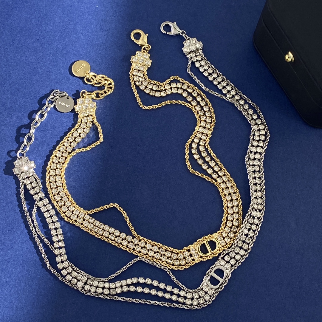 Dior 迪奥DIOR韩版轻奢 闪耀排钻四层链光面CD字母项链黄铜材料2个色：金色 银色