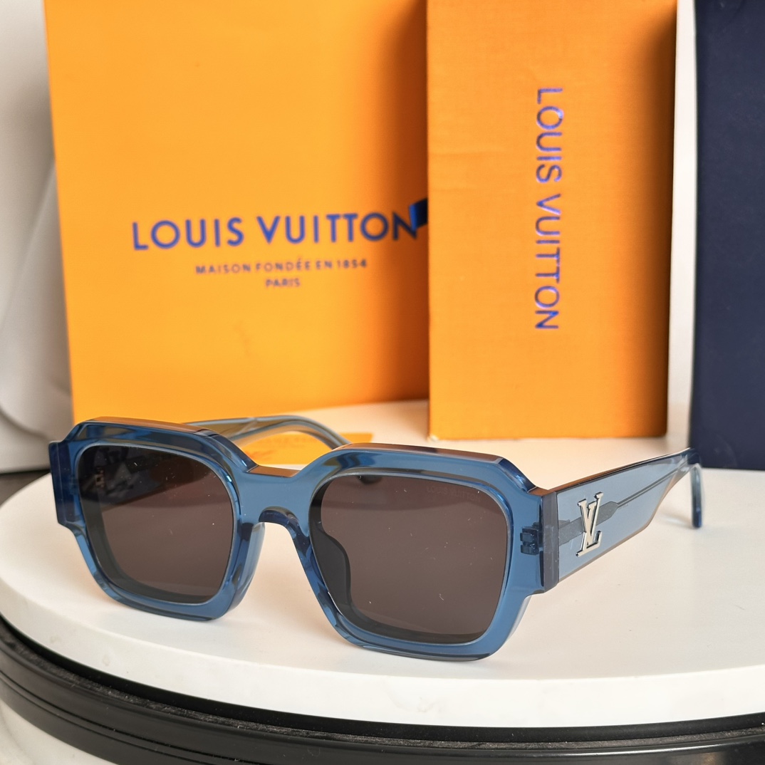 ️LOUISVUITTO*官网最新款采用8.0镜片厚实板料打造质感十足MODELZ2611EZ2612E