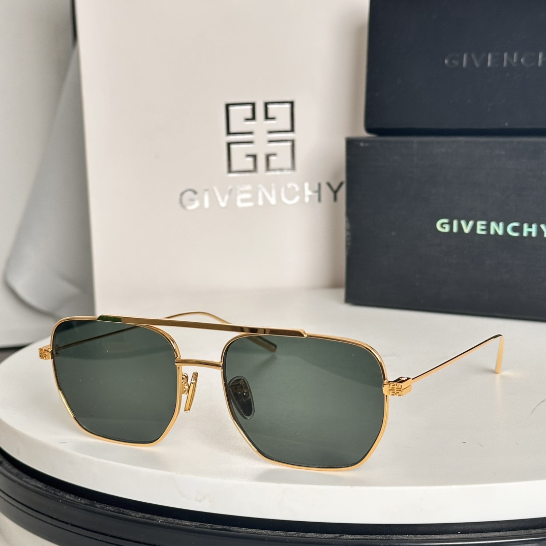 ️Givench*纪梵希限定系列经典方形镜框Model:GV40041USize:55口19-145