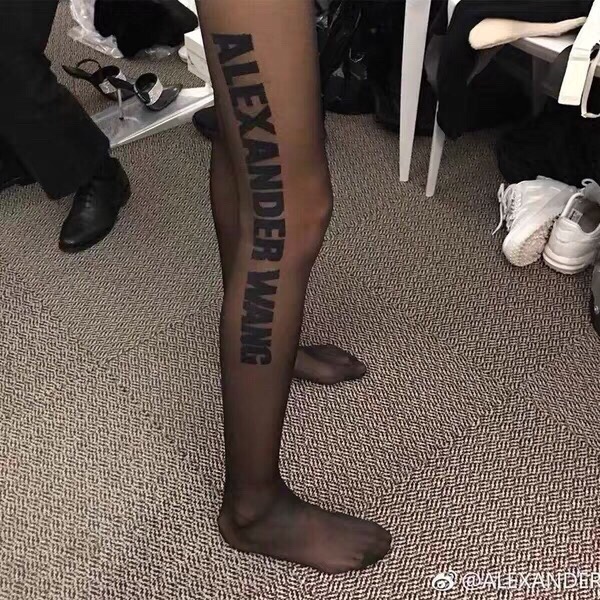 P84 Great King, a high-end print logo show with panty stockings, always on fire, one box。 - 图片 5