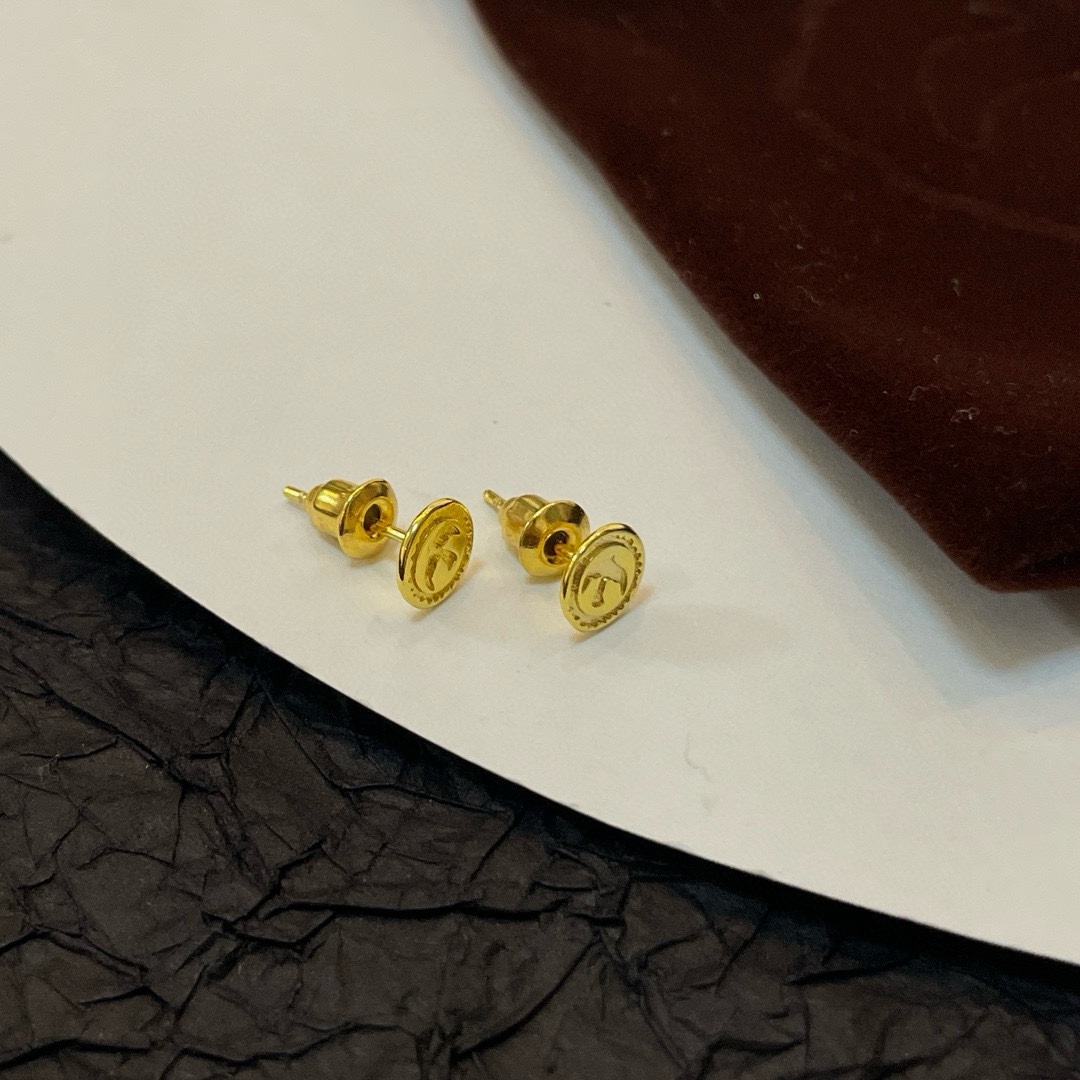 “Exclusive Handmade Golden Bird Ear Nail for High-End Market” - 图片 3