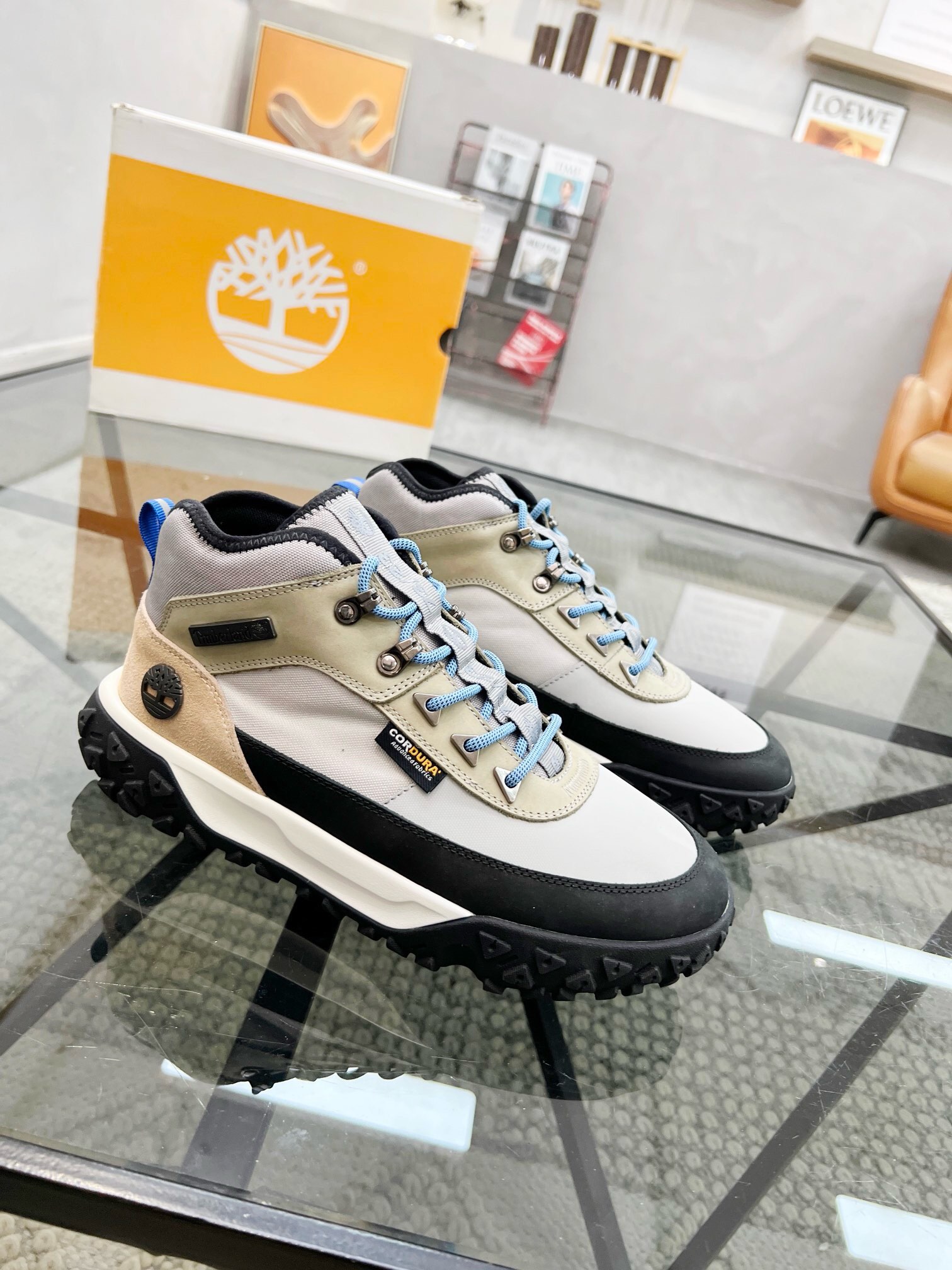 NO:219997,Brand TIMberland color original color matching number 39-44 customized 38.45 price Material Timberland high quality · real shot new outdoor men's shoes Top original single cow goods regular shoe factory upper imported cowhide production high-end quality complex crafts perfect replica of the whole shoe high-end atmospheric original special Oxford outsole anti-slip and wear-resistant, manolo blahnik, cowhide19860909品牌TIMberland 颜色原版配色 码数39-44定做38.45 价格 材质天伯伦高质·实拍新款 户外男鞋 顶级原单牛货正规鞋厂出品鞋面进口牛皮制作高端品质复杂工艺完美复刻 整个鞋子高端大气 原版特供牛津大底 防滑耐磨,,manolo blahnik,cowhide,Men's shoes