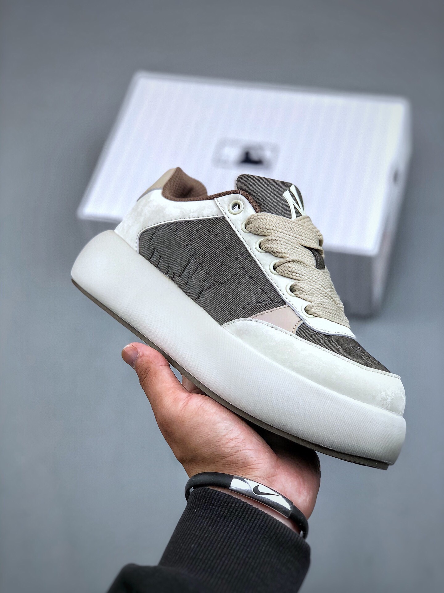 批 支持放店E NY MLB Chunky Classic Base 纽约洋基队 轻量增高厚底休闲运动鞋 #鞋底采用高弹原装MD材料 可以自行按压感受 原装级别 MLB 印花网红老爹鞋 内增高6cm原厂原档案数据开发 进口纳米材质 原厂原盒货号:3ASXBMN4N (半)