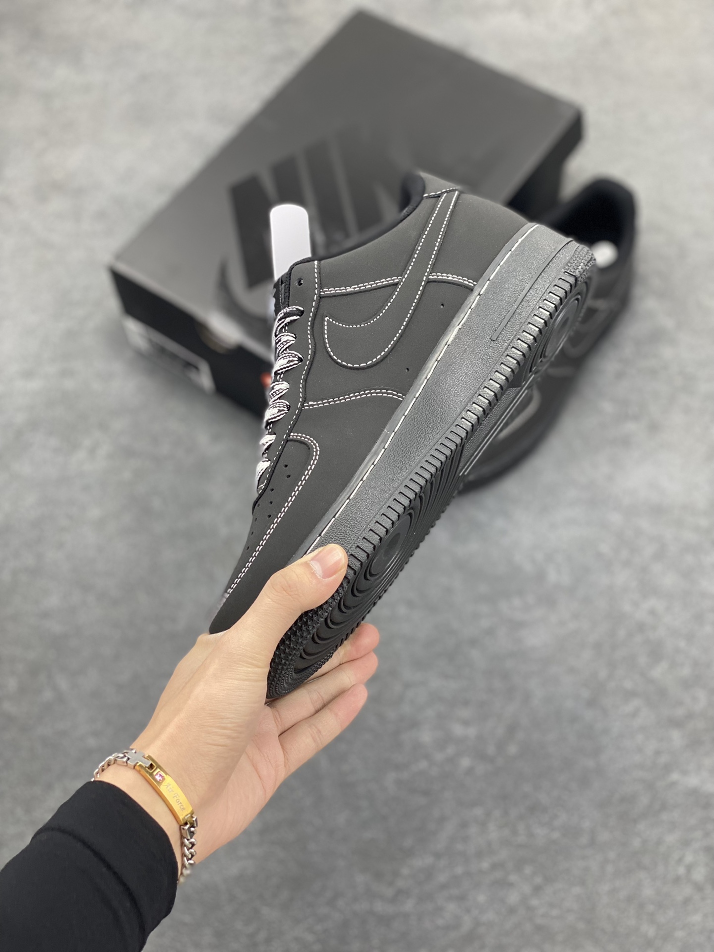 图片[3]-爆款定制  NIke Air Force 1 \’07 黑武士 空军一号低帮休闲板鞋 原楦头原纸板 纯正空军版型 定制鞋盒 全掌内置全掌气垫 原厂中底钢印 拉帮完美 货号：HW2636-079 尺码：36 36.5 37.5 38 38.5 39 40 40.5 41 42 42.5 43 44 44.5 45-选品中心