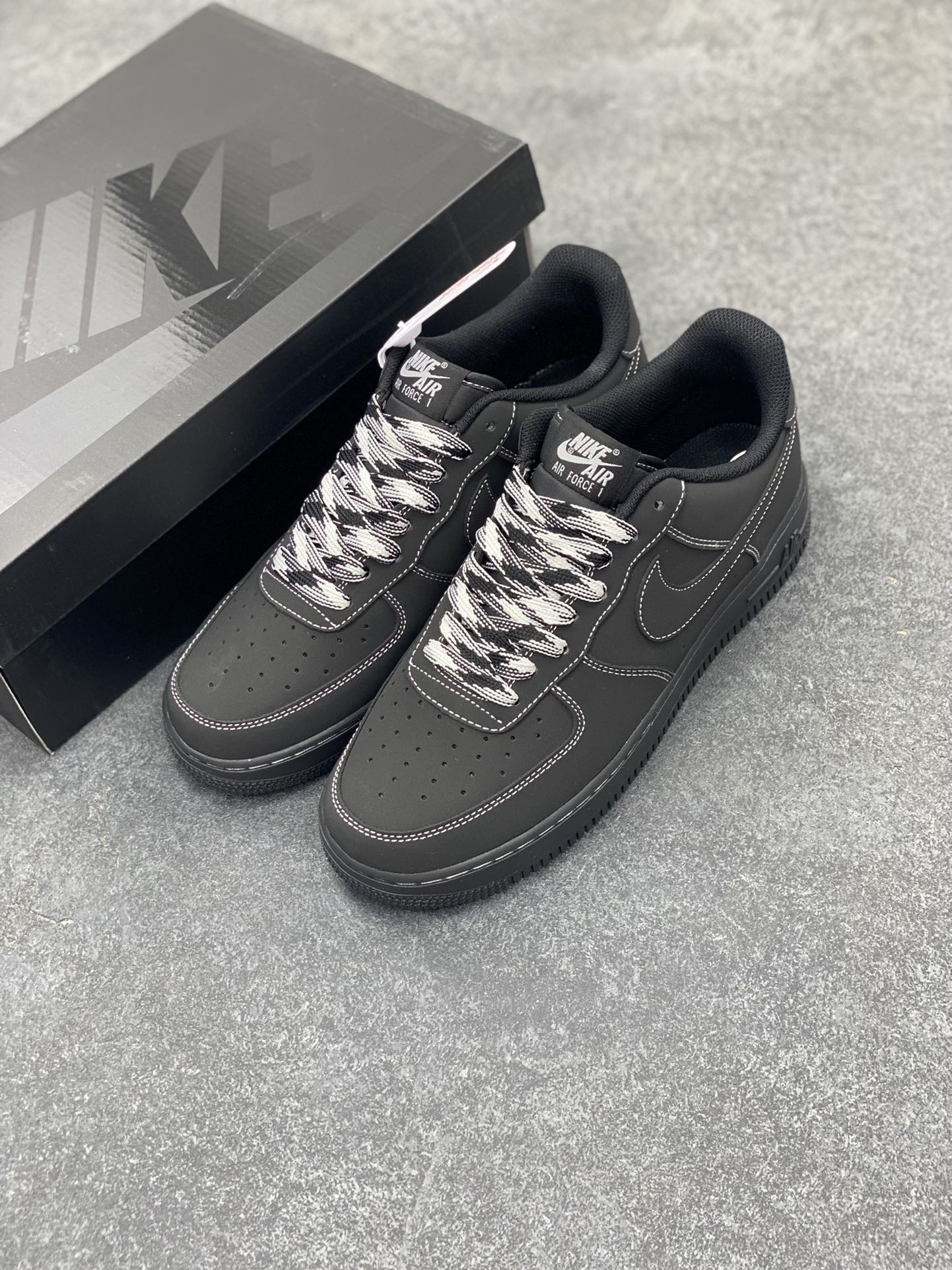 图片[8]-爆款定制  NIke Air Force 1 \’07 黑武士 空军一号低帮休闲板鞋 原楦头原纸板 纯正空军版型 定制鞋盒 全掌内置全掌气垫 原厂中底钢印 拉帮完美 货号：HW2636-079 尺码：36 36.5 37.5 38 38.5 39 40 40.5 41 42 42.5 43 44 44.5 45-选品中心