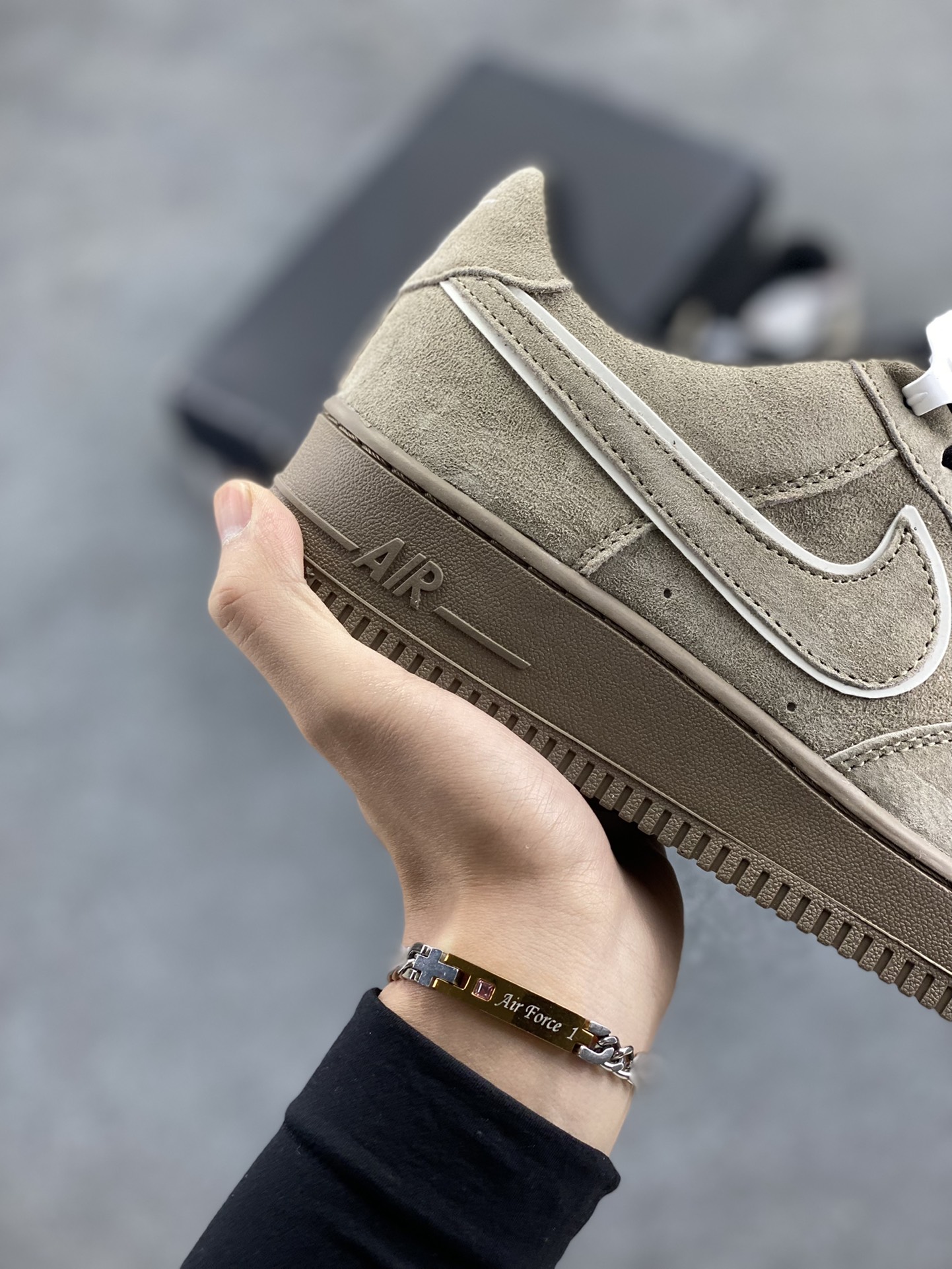 图片[6]-Nike Air Force 1 Low 灰黑 全麂皮低帮空军一号休闲板鞋 定制皮料 原楦原纸板 纯正空军版型 高清洁度 内置全掌气垫 货号：AV0383-223 尺码：36 36.5 37.5 38 38.5 39 40 40.5 41 42 42.5 43 44 44.5 45-选品中心