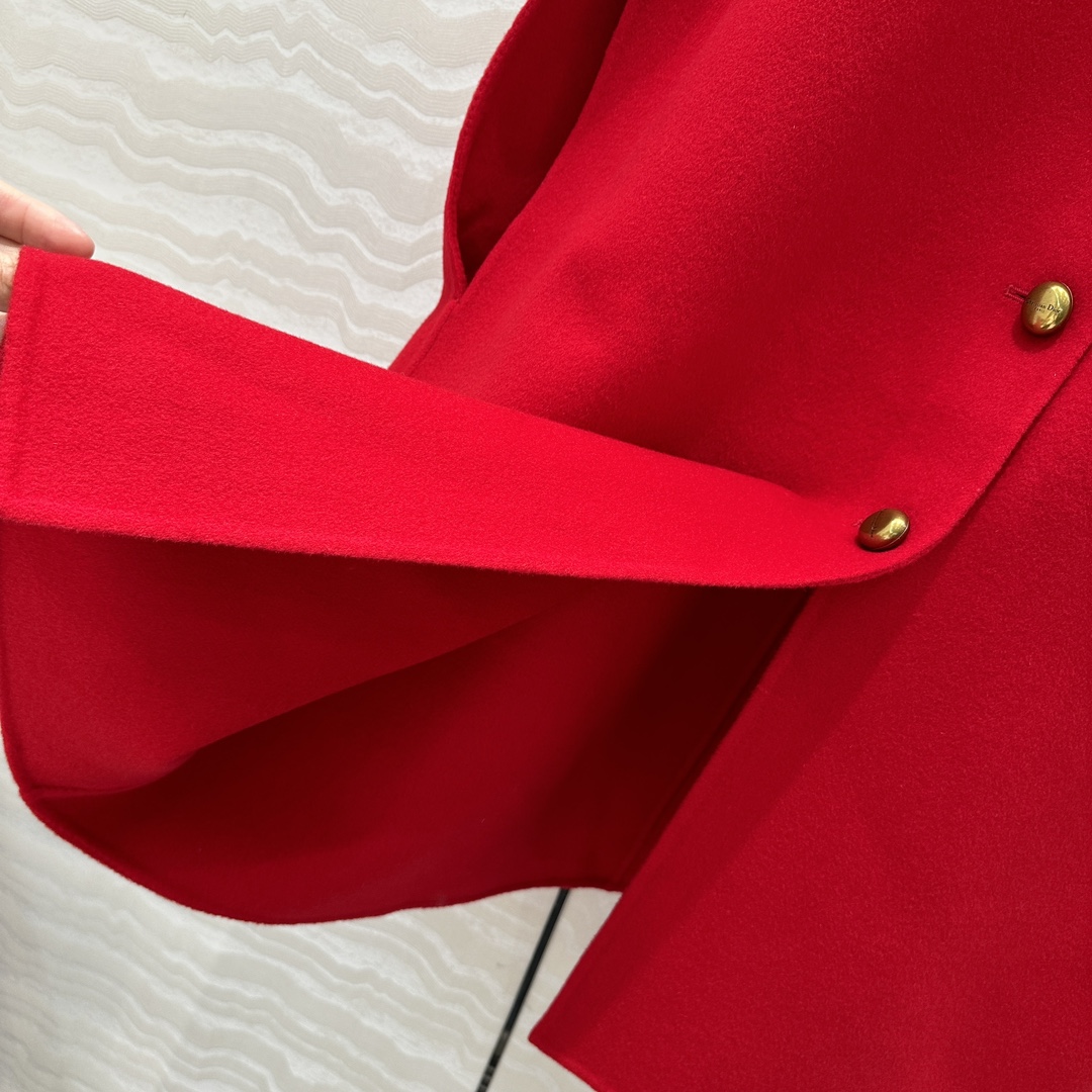 Exclusive French Retrogent Cloak Coat with Arc Shoulder Cutting Process, Handmade Quality - 图片 7