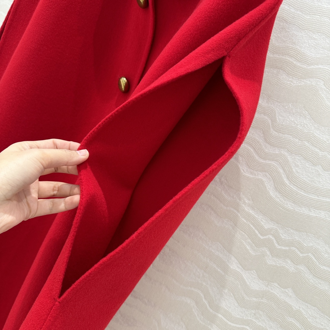 Exclusive French Retrogent Cloak Coat with Arc Shoulder Cutting Process, Handmade Quality - 图片 5