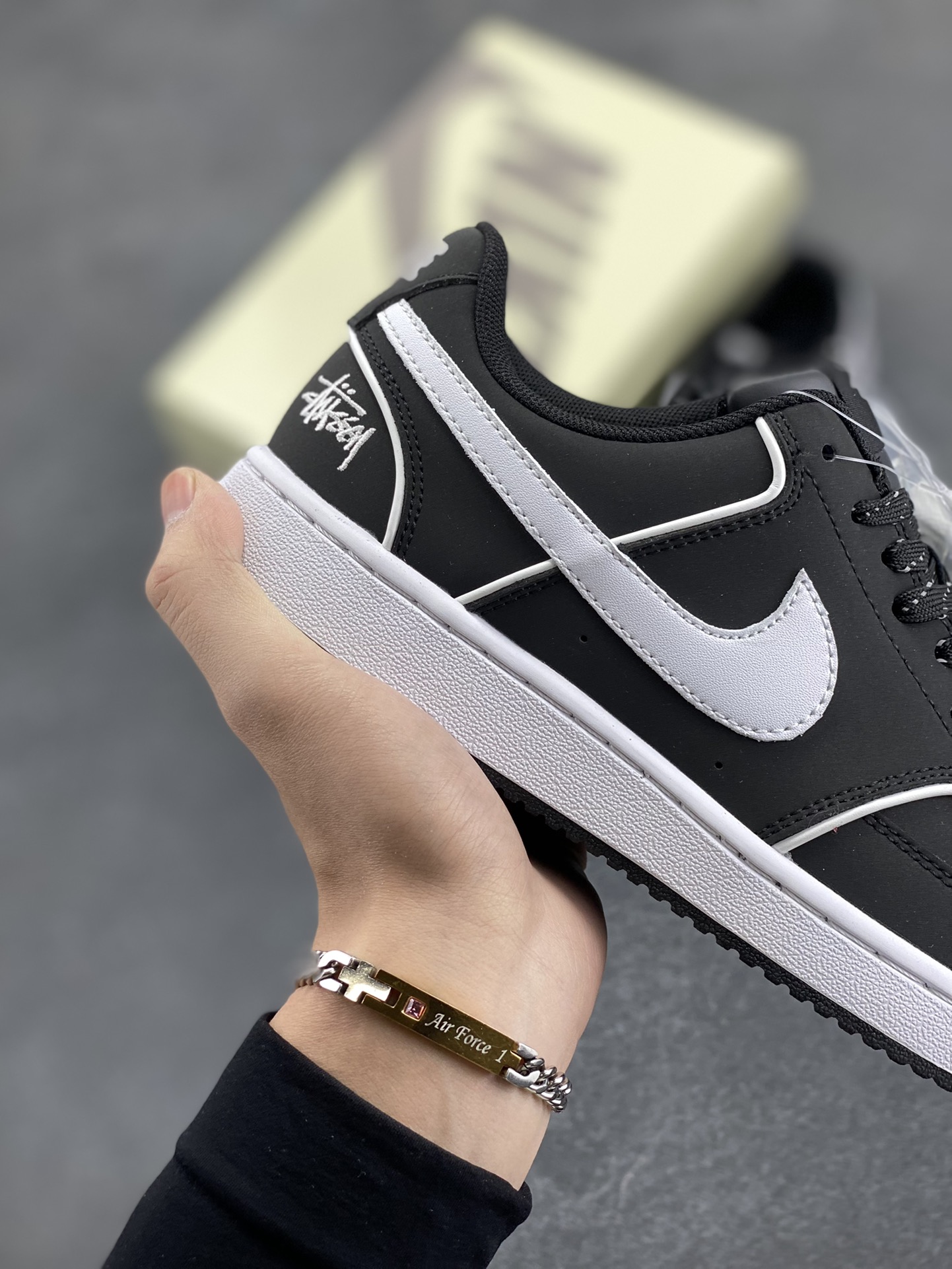 图片[6]-海外爆款 ZP订单 NIKE EBERNON Low prm 小空军低帮百搭透气休闲运动板鞋 独家头层版本 原数据独家私模大底 纯正版型 清洁度完美 货号：FD5188-113 尺码：36 36.5 37.5 38 38.5 39 40 40.5 41 42 42.5 43 44 44.5 45-选品中心