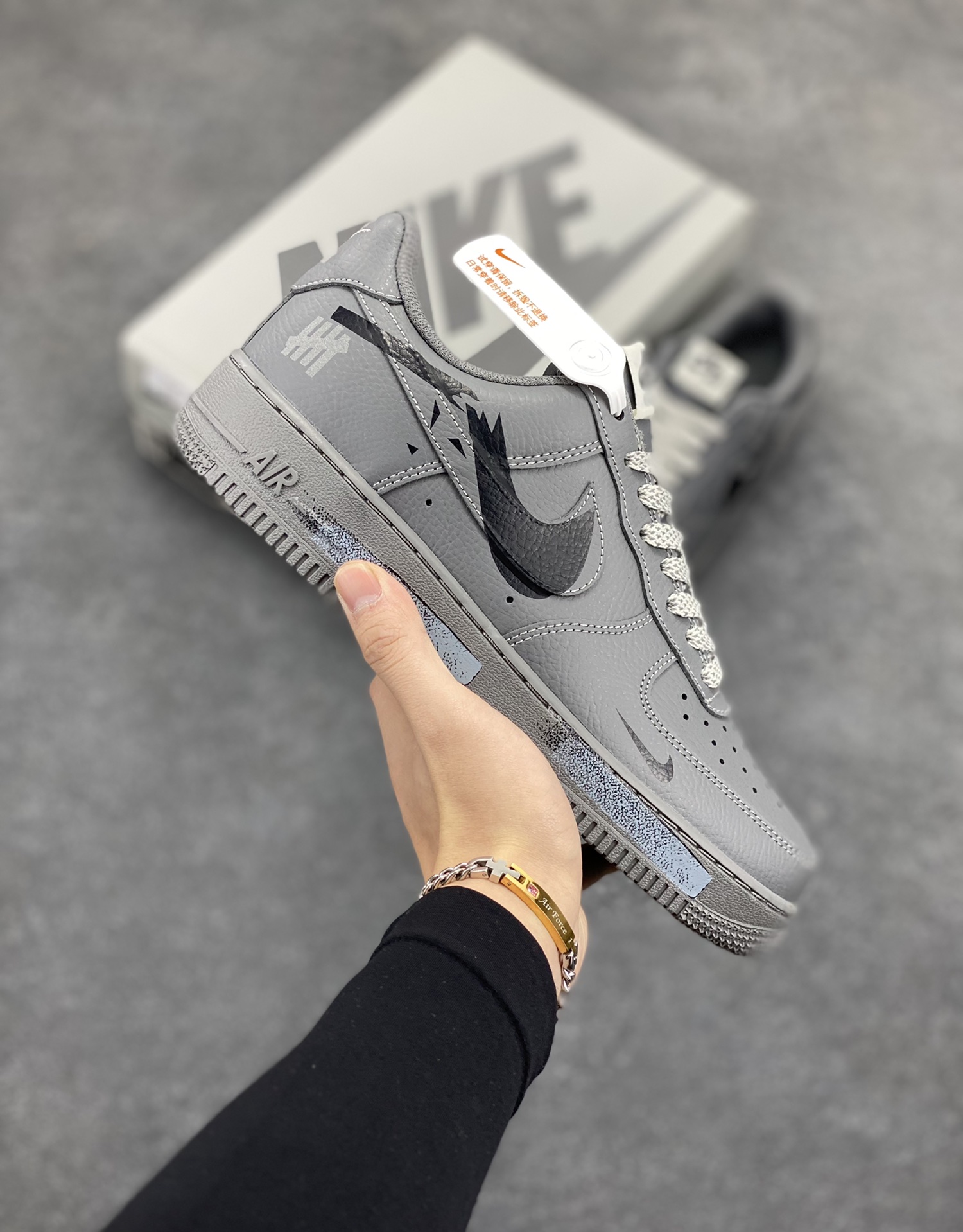 Nike Air Force 1 Low 07 x UNDEFEATED 断裂三钩深灰满天星 空军一号 低帮运动休闲板鞋 原楦头原纸板 打造纯正低帮空军版型 专注外贸渠道 全掌内置蜂窝气垫 原盒配件 原厂中底钢印、拉帮完美 货号:DZ6767-109 尺码:36 36.5 37.5 38 38.5 39 40 40.5 41 42 42.5 43 44 44.5 45-选品中心