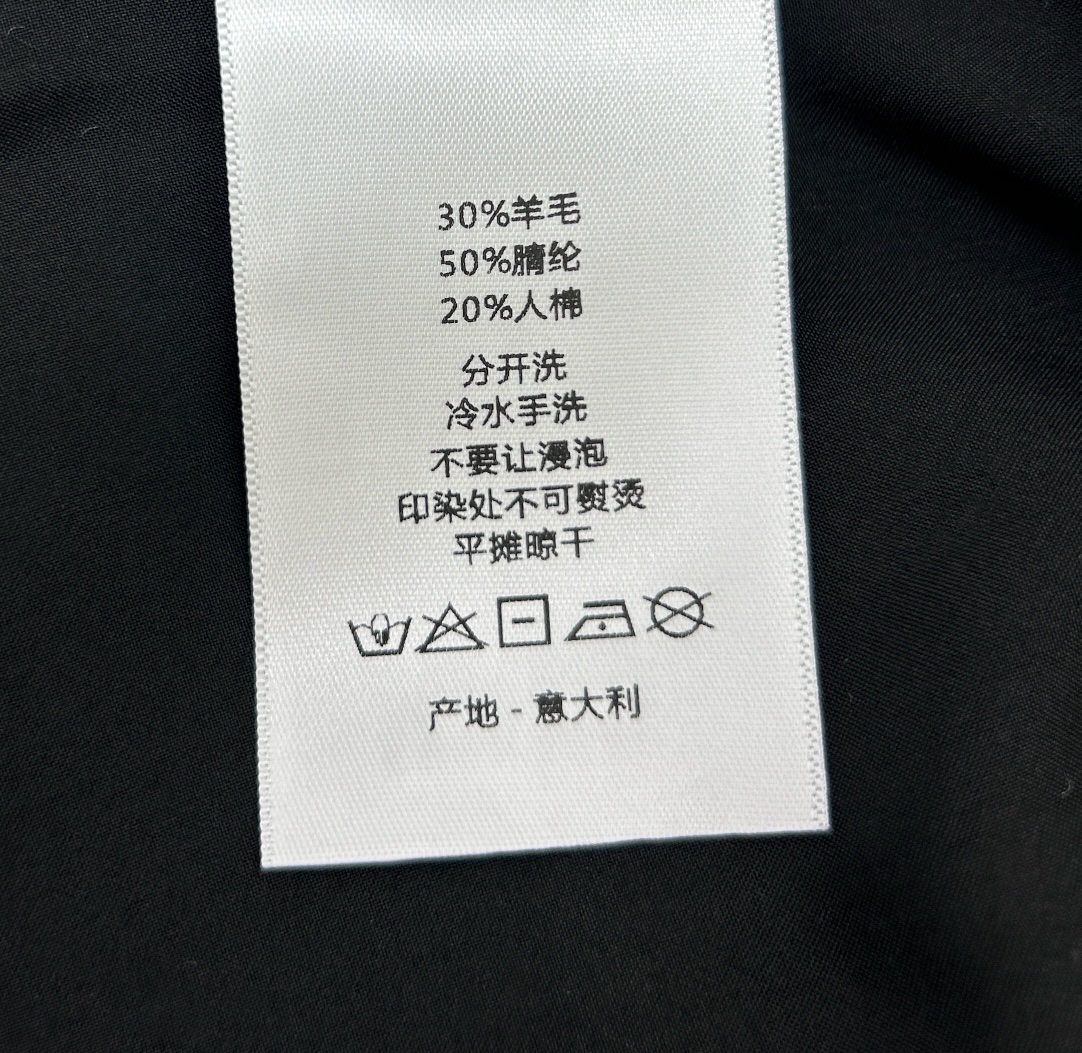 Versatile P989 Dress with Tweed Accents: Stylish and Unique Wardrobe Addition - 图片 7