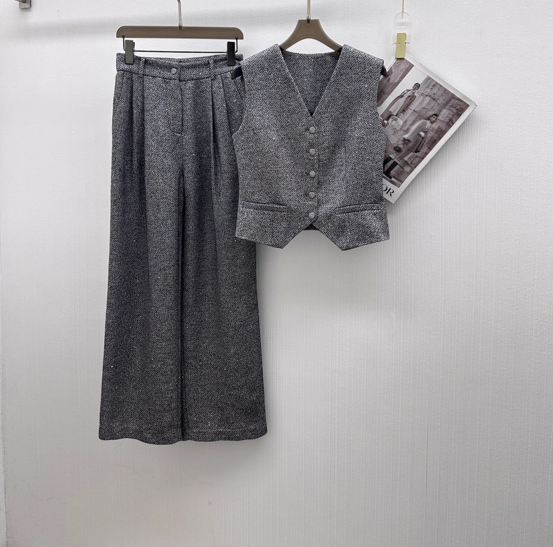 Versatile P989 Dress with Tweed Accents: Stylish and Unique Wardrobe Addition - 图片 1