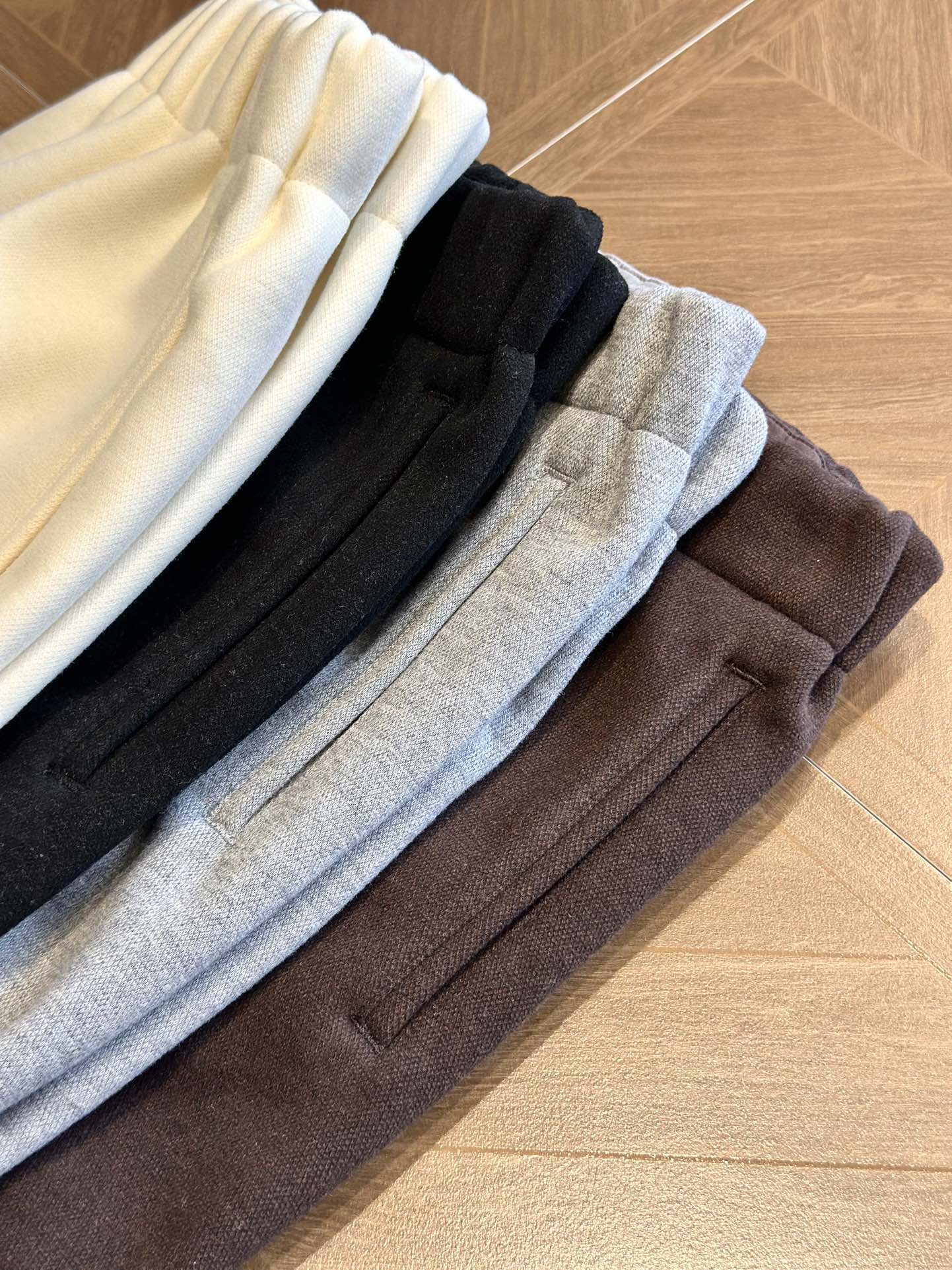 MiniCost Clothes 2