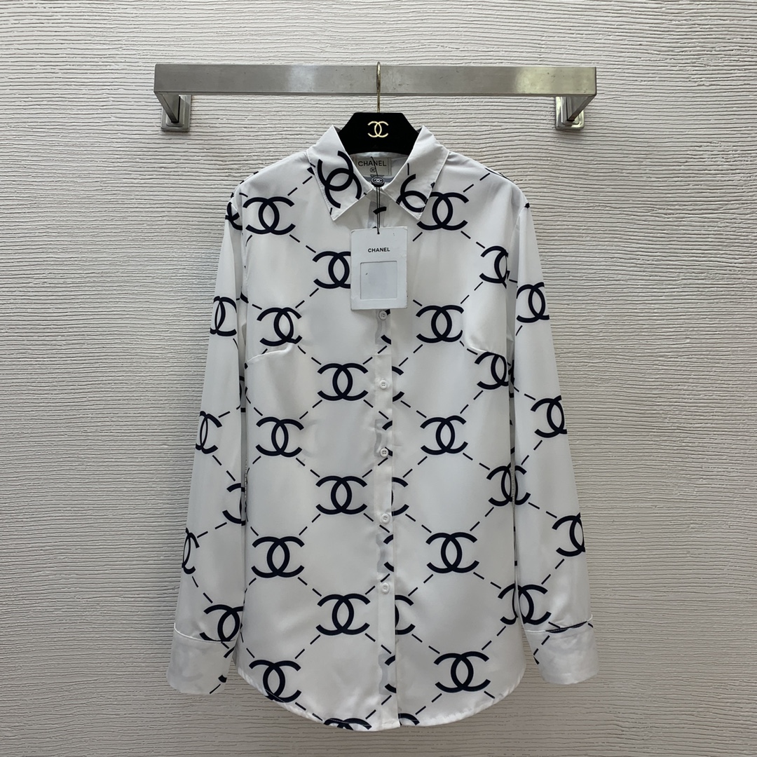NO:441235,Model number D24122034 Chane* newest diamond double C letter printing loose casual buckle lapel long-sleeved shirt!  Black, white, (M size bust 98, sleeve length 62, clothing length 74), Chanel, alexander wang19860909款号D24122034 Chane*新款 菱格双C字母印花宽松休闲系扣翻领长袖衬衣！黑色、白色、（M码胸围98,袖长62,衣长74）,,chanel,alexander wang,Women's clothing
