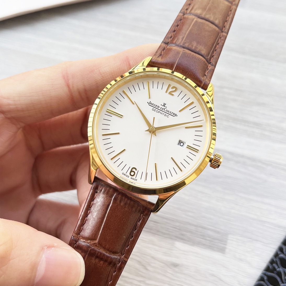 Luxury White Gill 1197 Gold Steel Belt Watch with Sapphire Face. - 图片 6